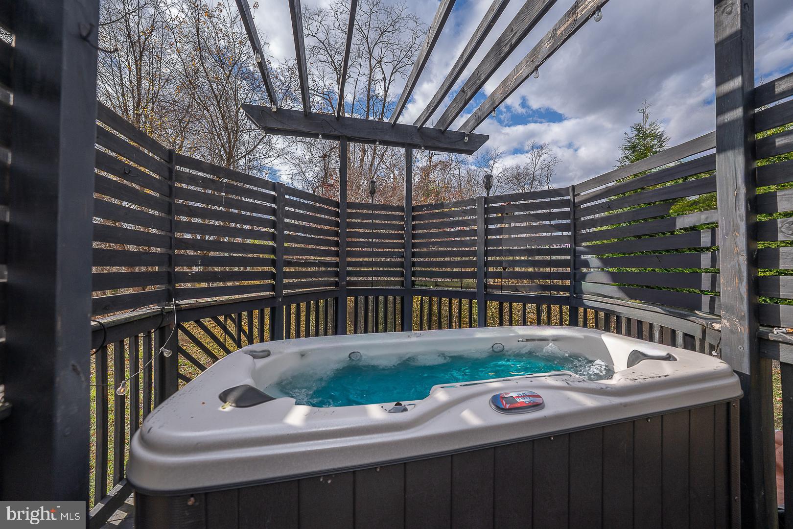 OLD MILL POINTE - Residential