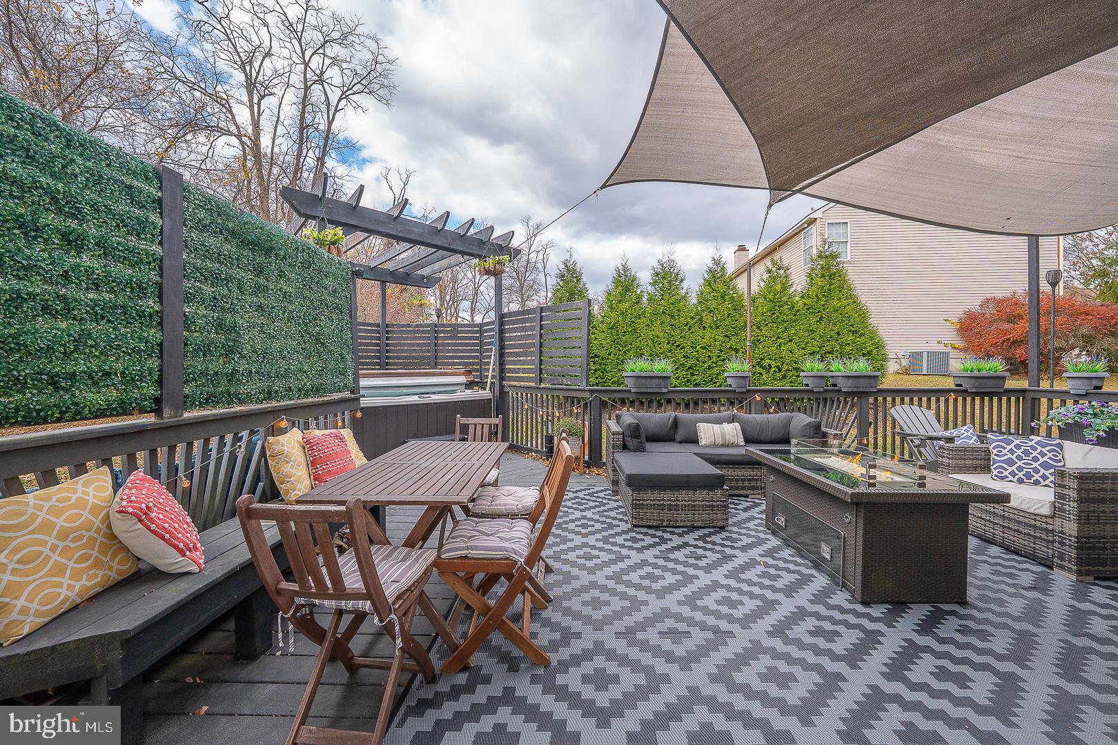 OLD MILL POINTE - Residential