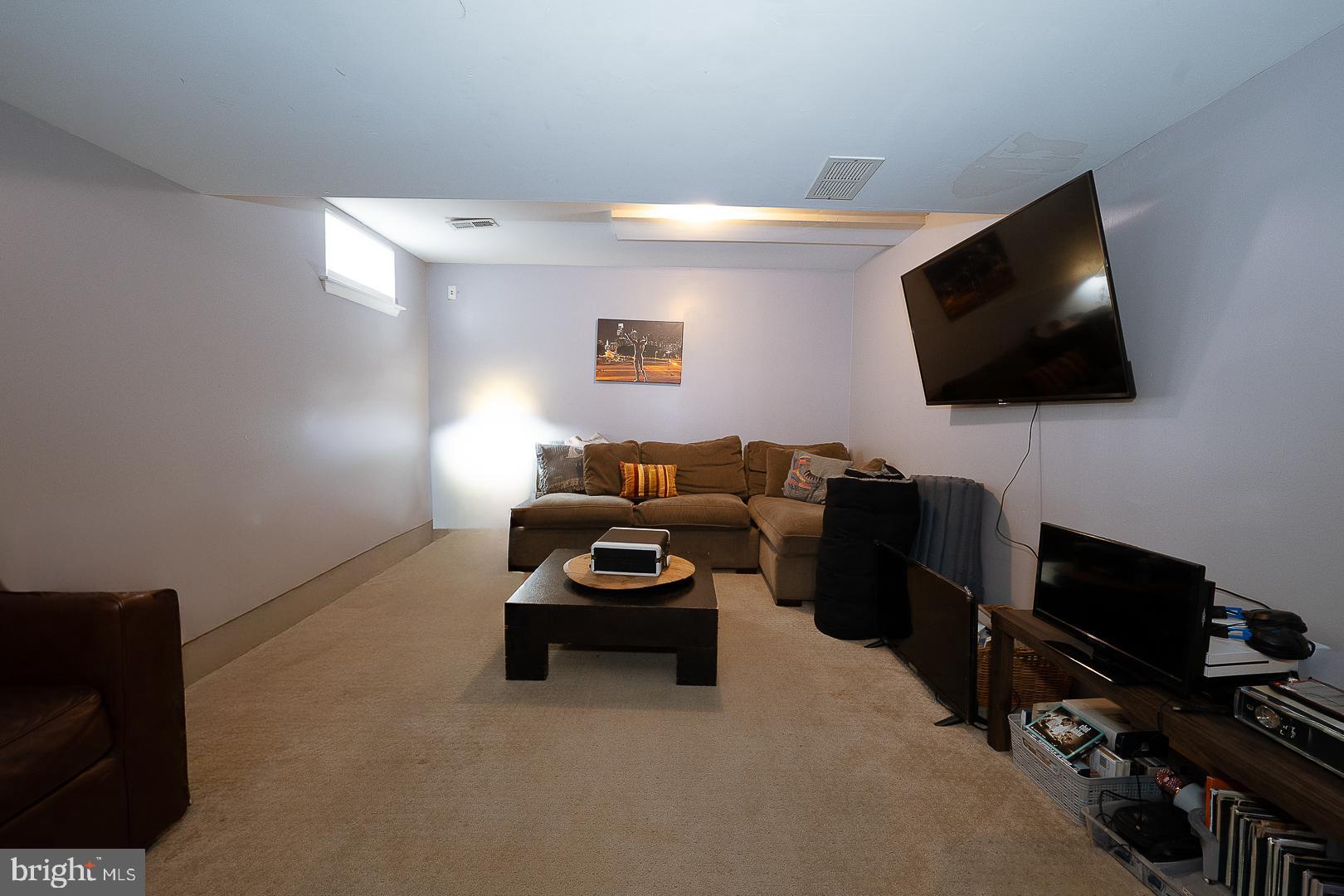 OLD MILL POINTE - Residential