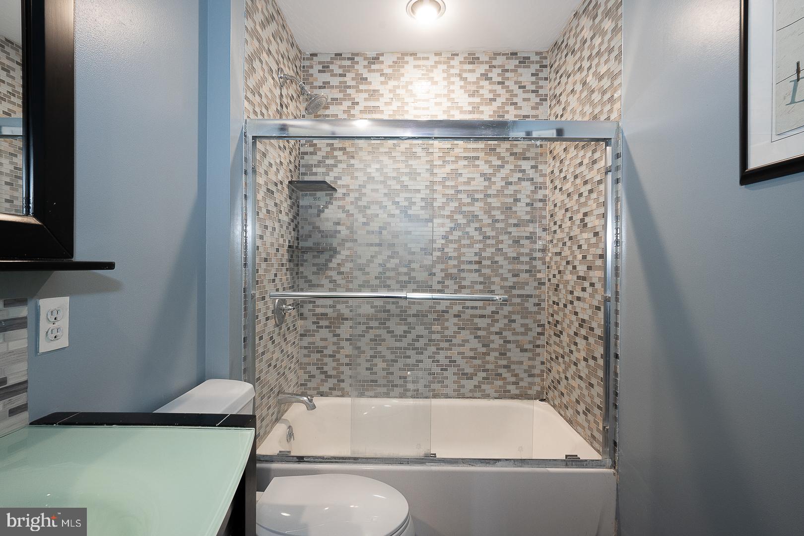 OLD MILL POINTE - Residential