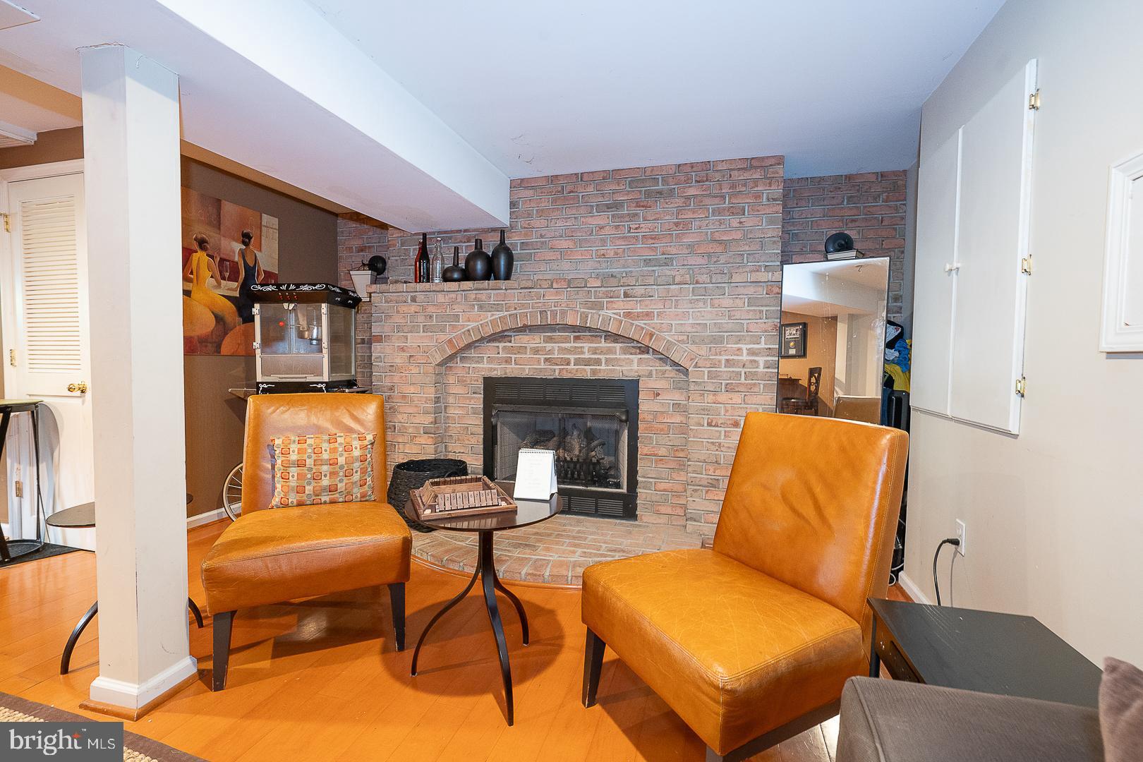 OLD MILL POINTE - Residential