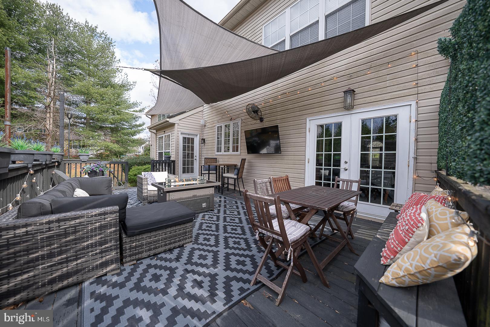 OLD MILL POINTE - Residential