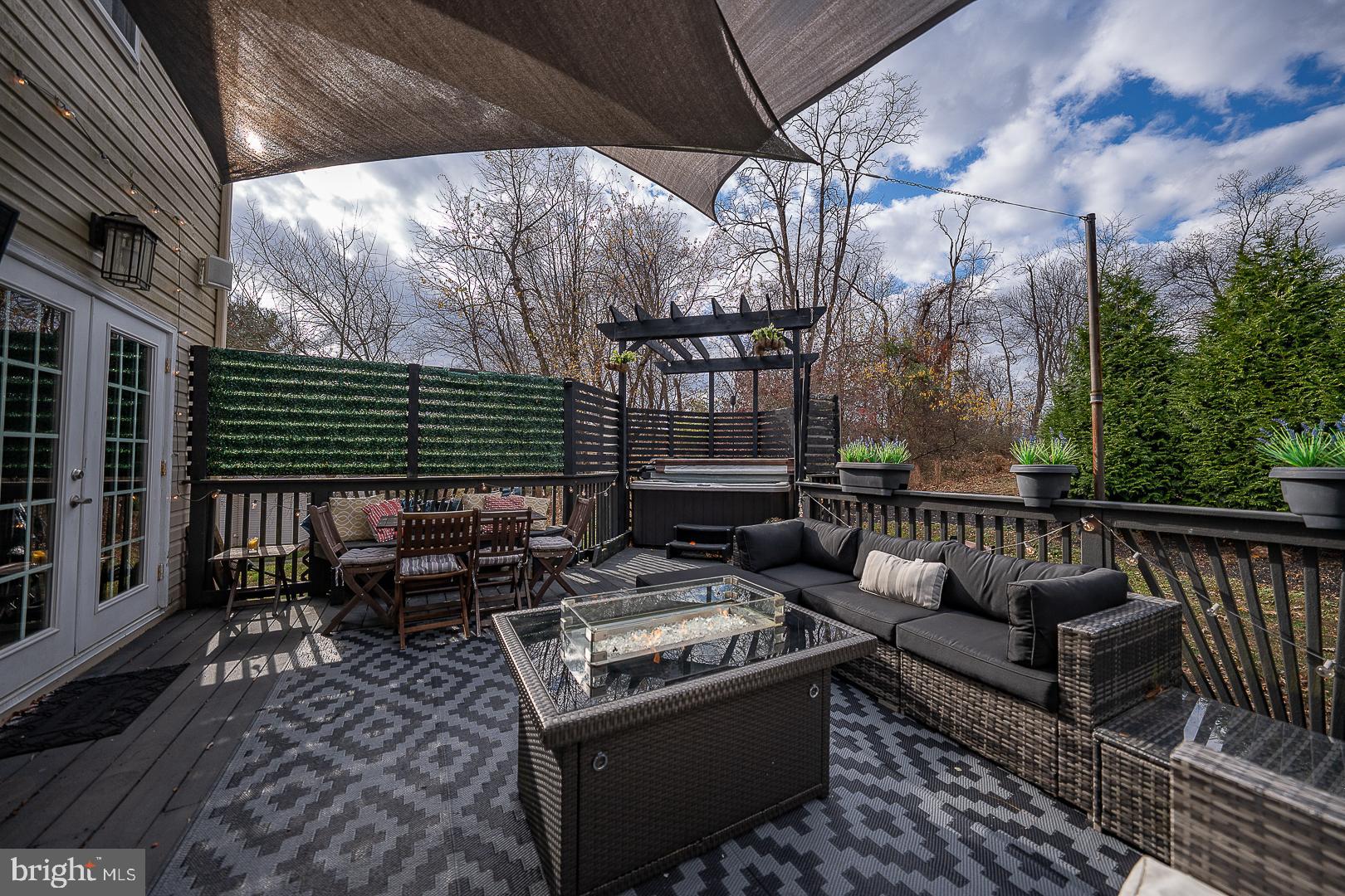 OLD MILL POINTE - Residential