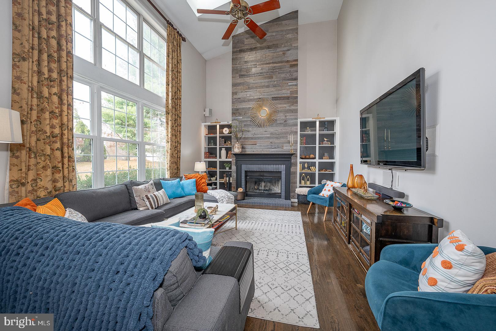 OLD MILL POINTE - Residential