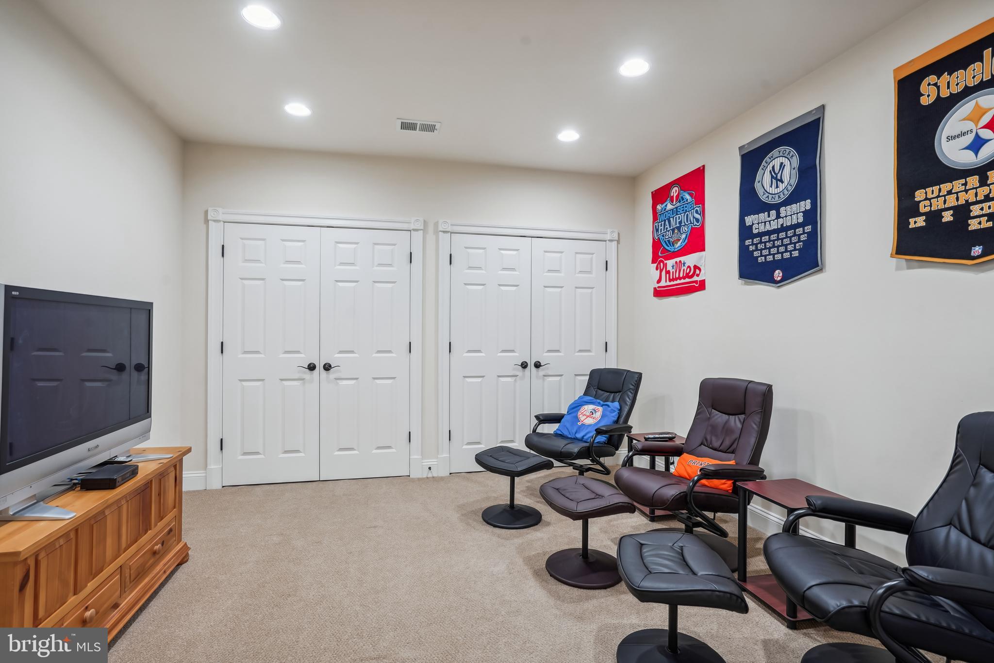 PICKETT'S RESERVE - Residential