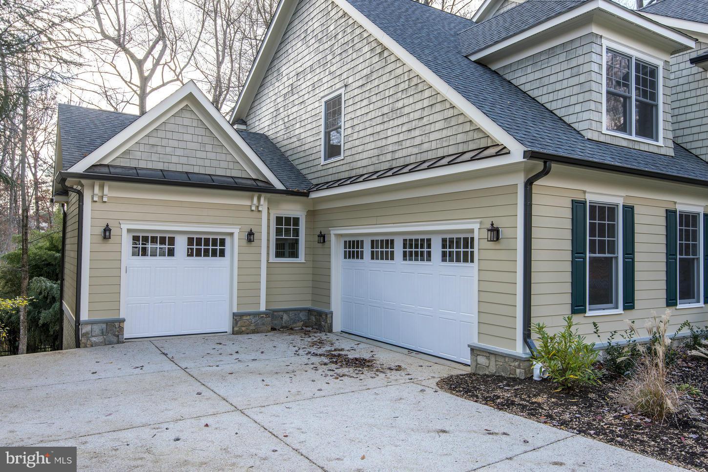 BURNING TREE MANOR - Residential