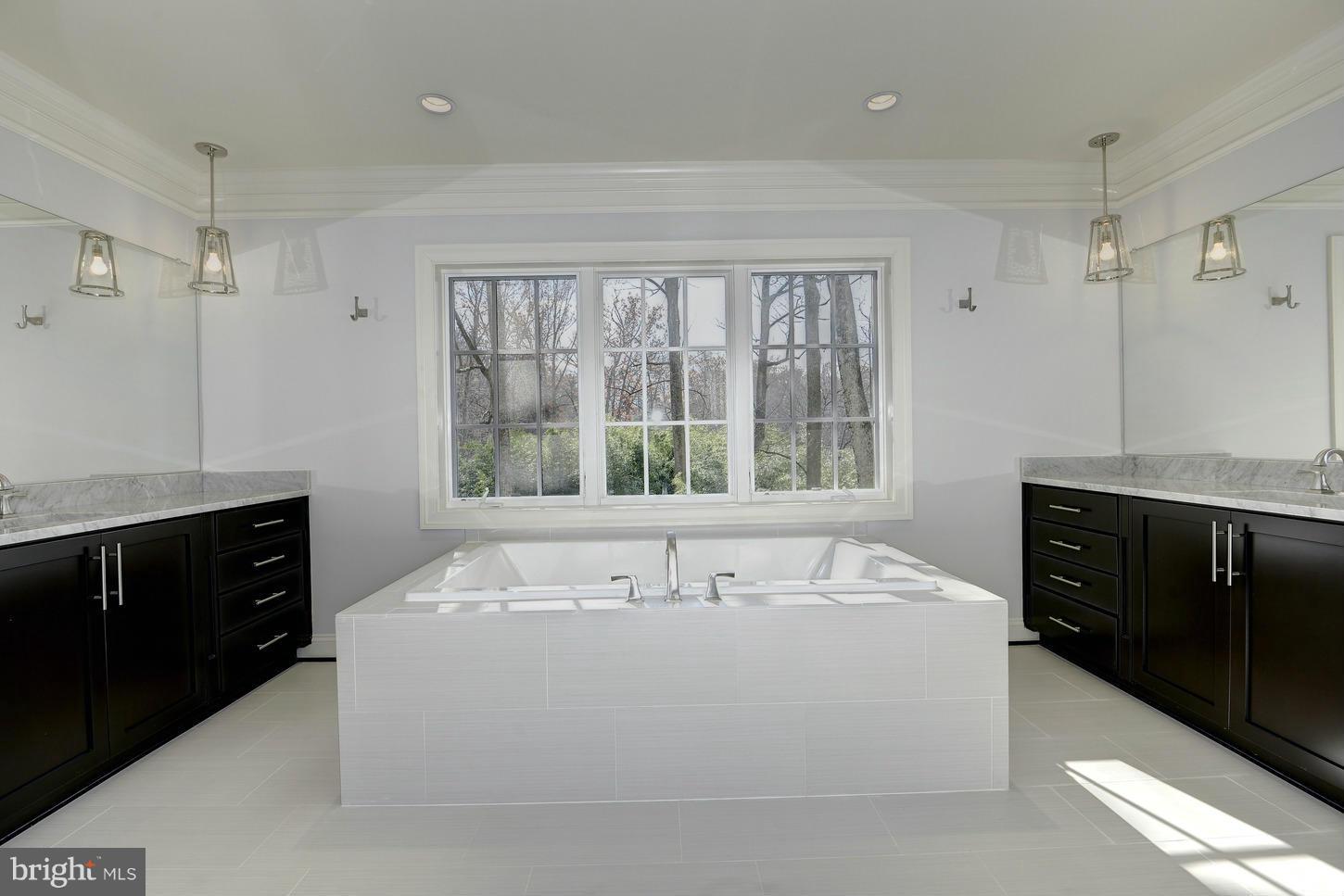 BURNING TREE MANOR - Residential