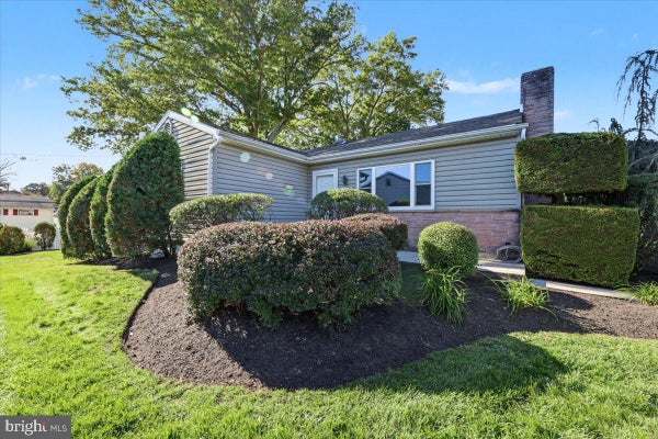630 WOODLAND DR, POTTSTOWN, PA 19464 - Image 43452ee52c4a8d97367e4f4e4cb02928/2541060160