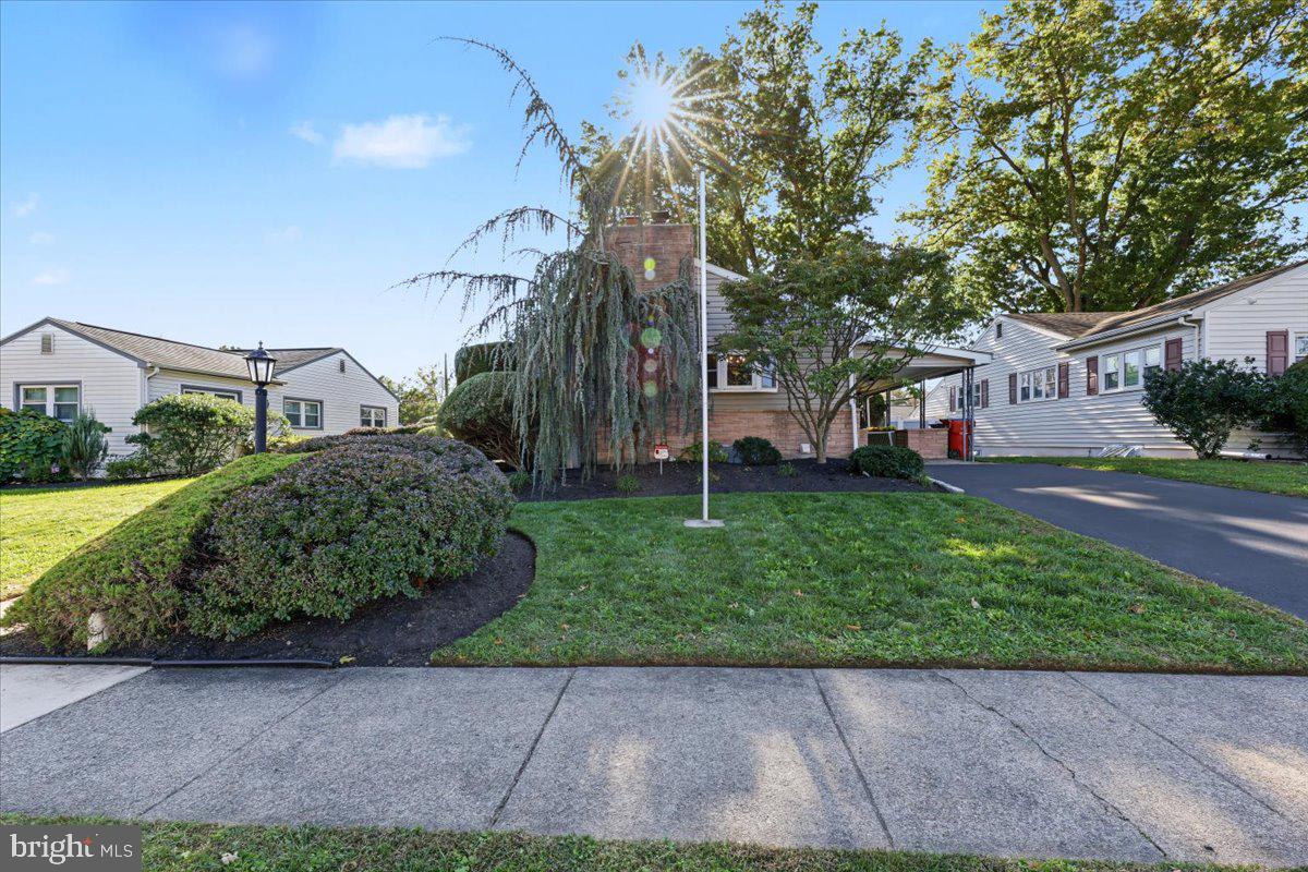 630 WOODLAND DRIVE