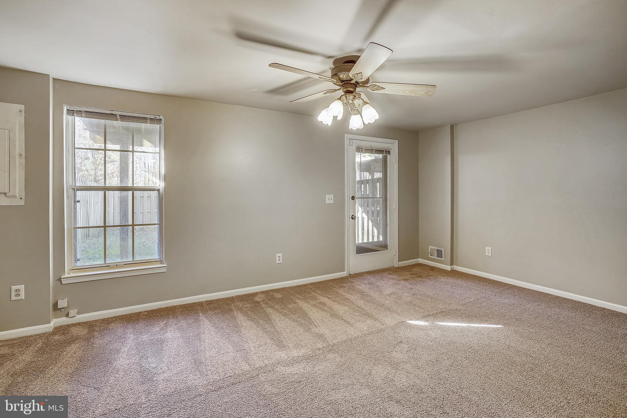 STONE RIVER - Residential