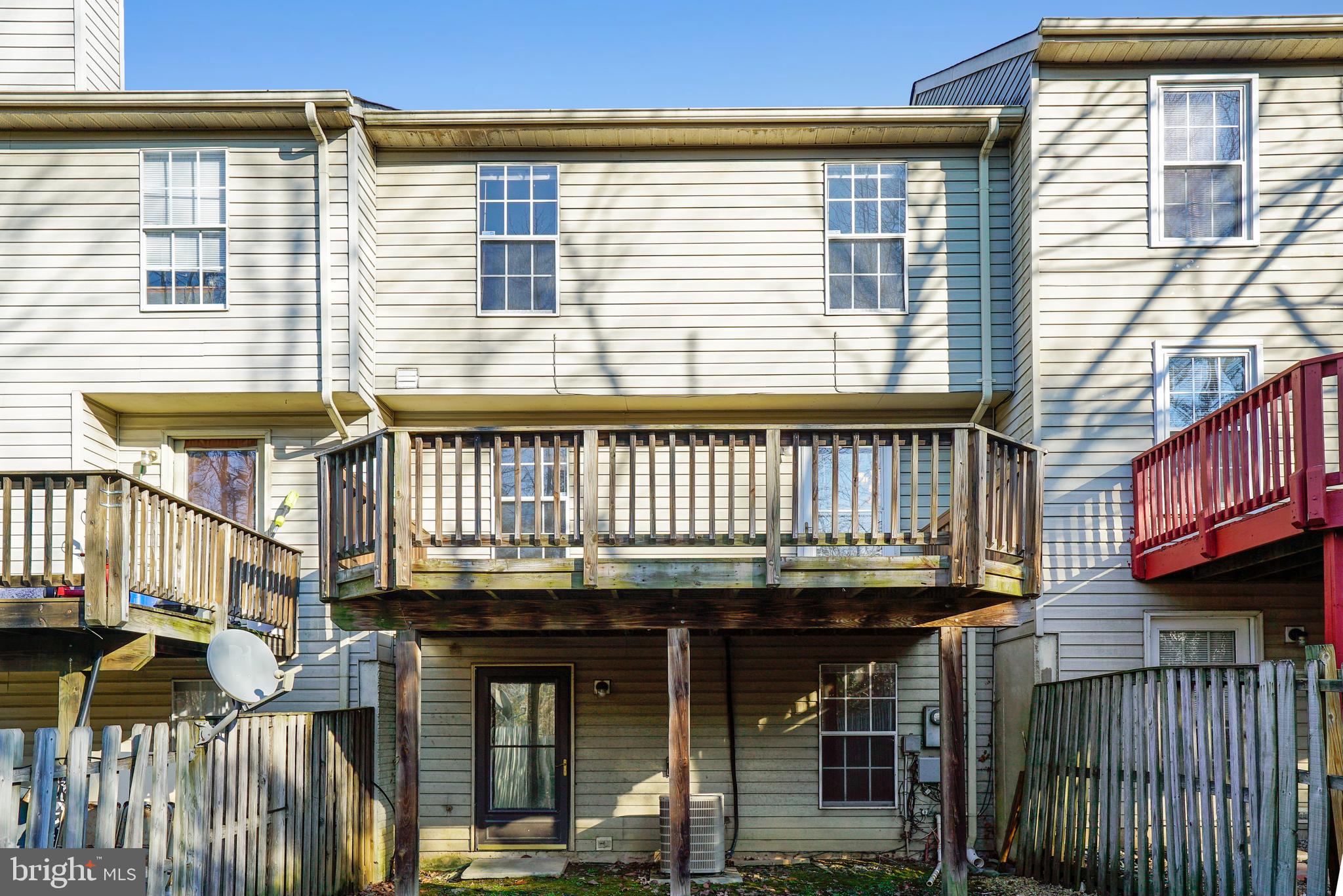 STONE RIVER - Residential