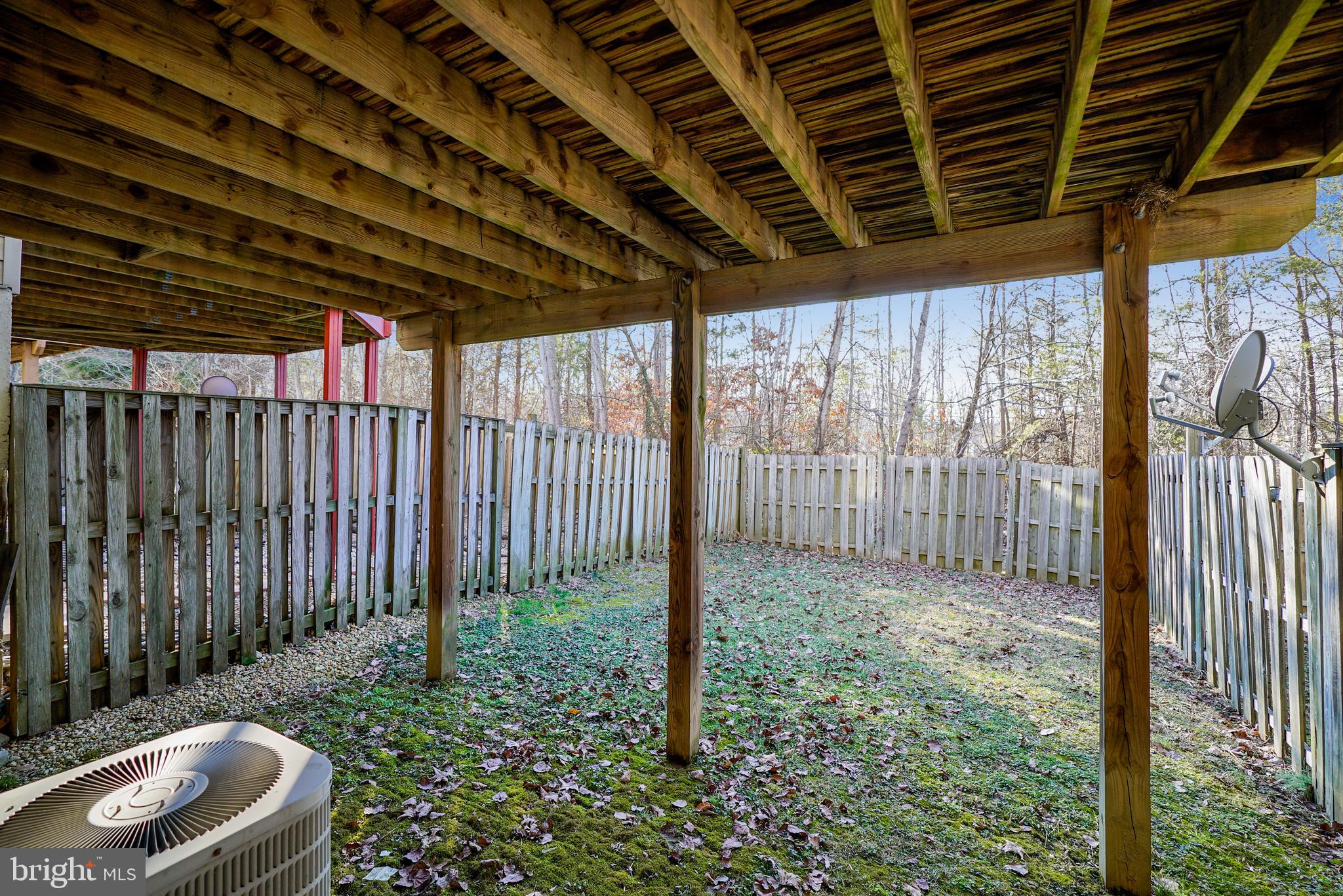 STONE RIVER - Residential