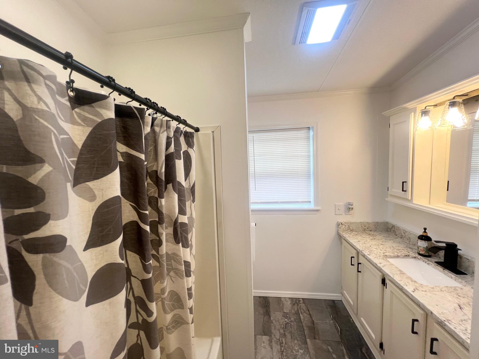 HIGHLAND MANOR - Residential