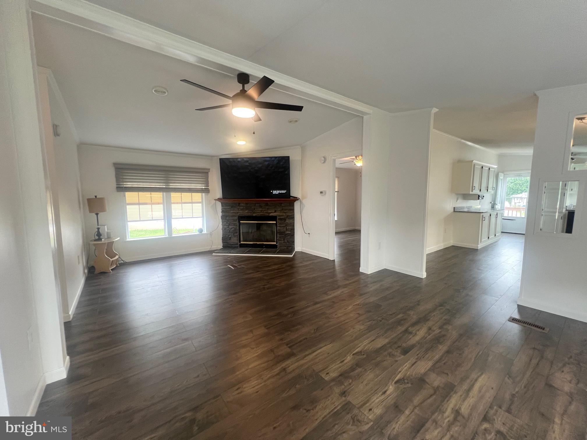 HIGHLAND MANOR - Residential