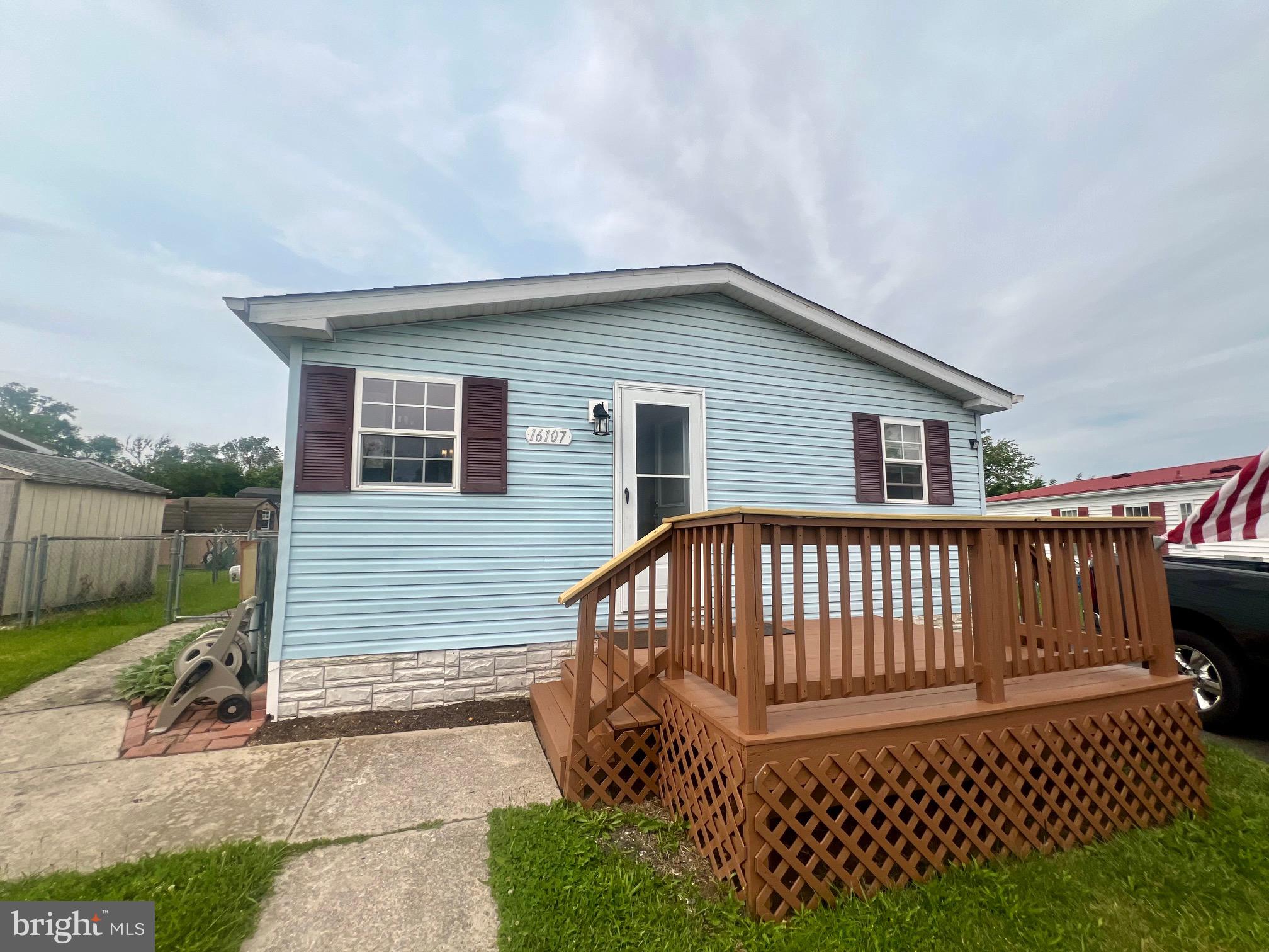 HIGHLAND MANOR - Residential