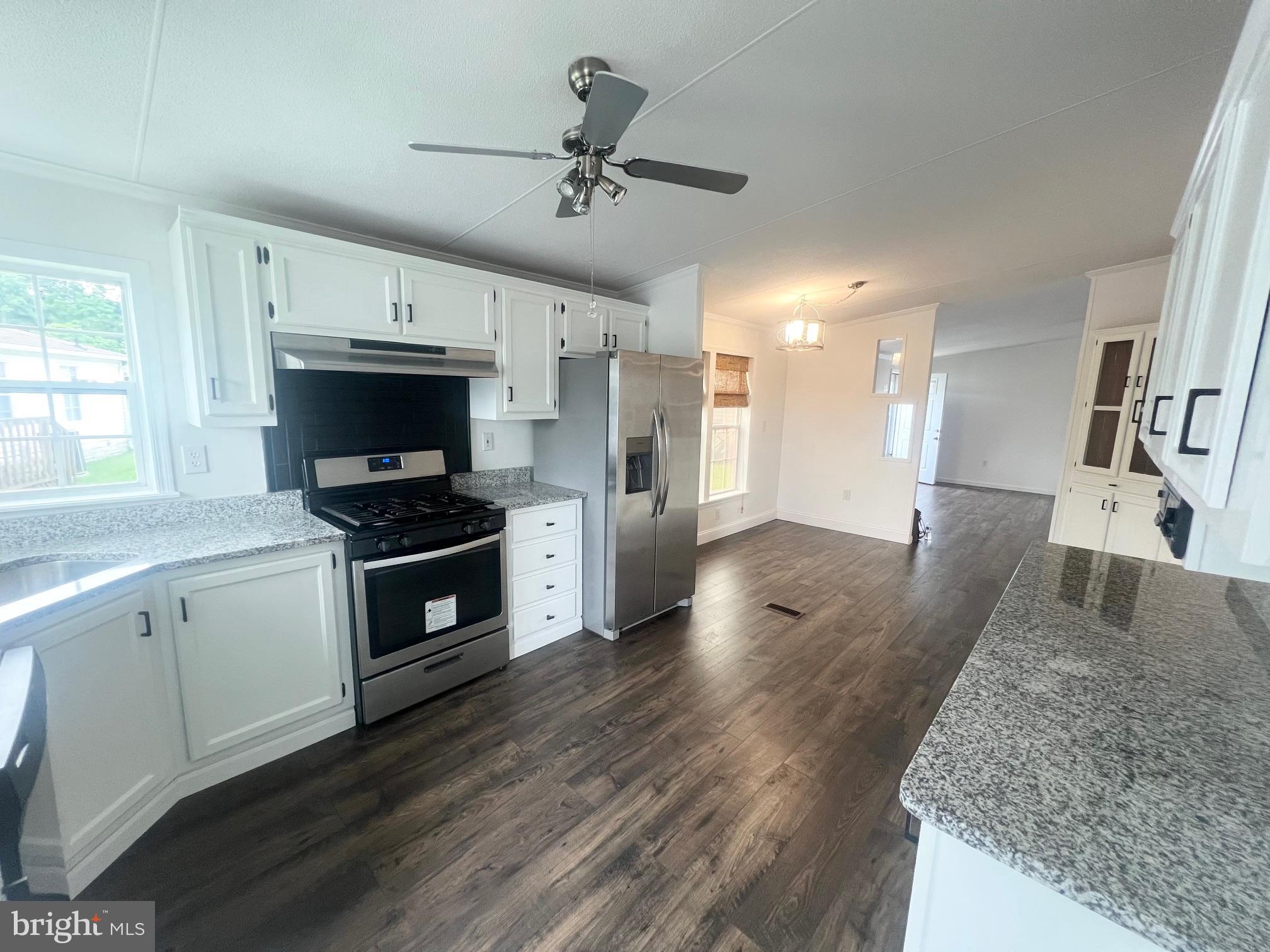 HIGHLAND MANOR - Residential