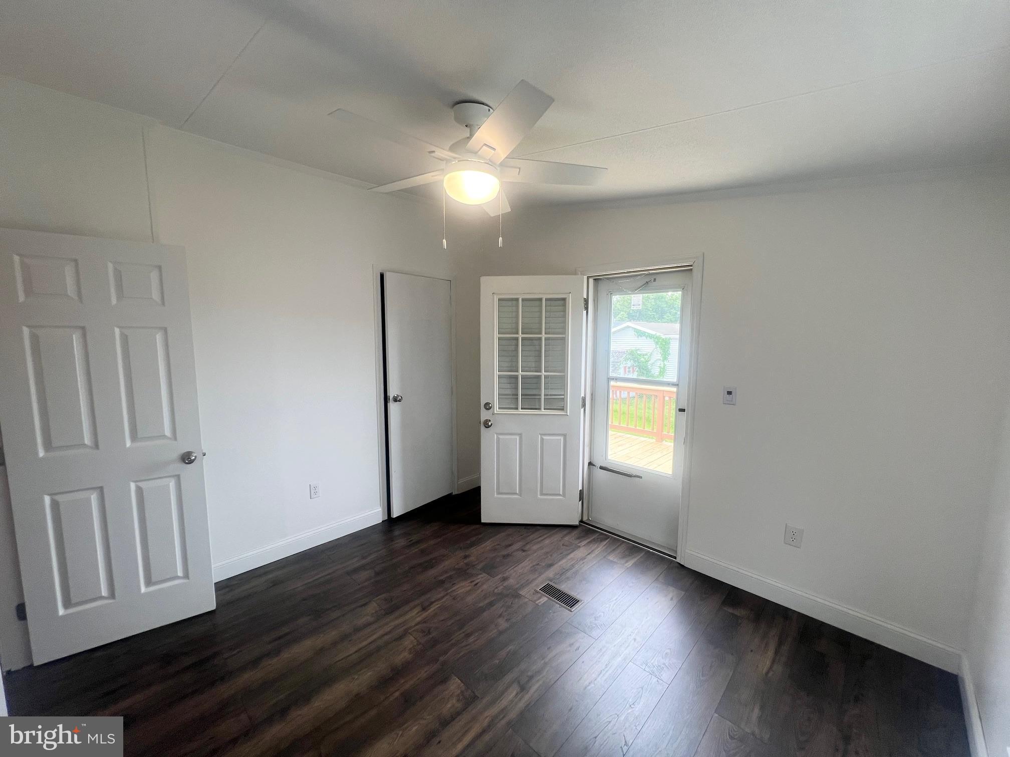 HIGHLAND MANOR - Residential