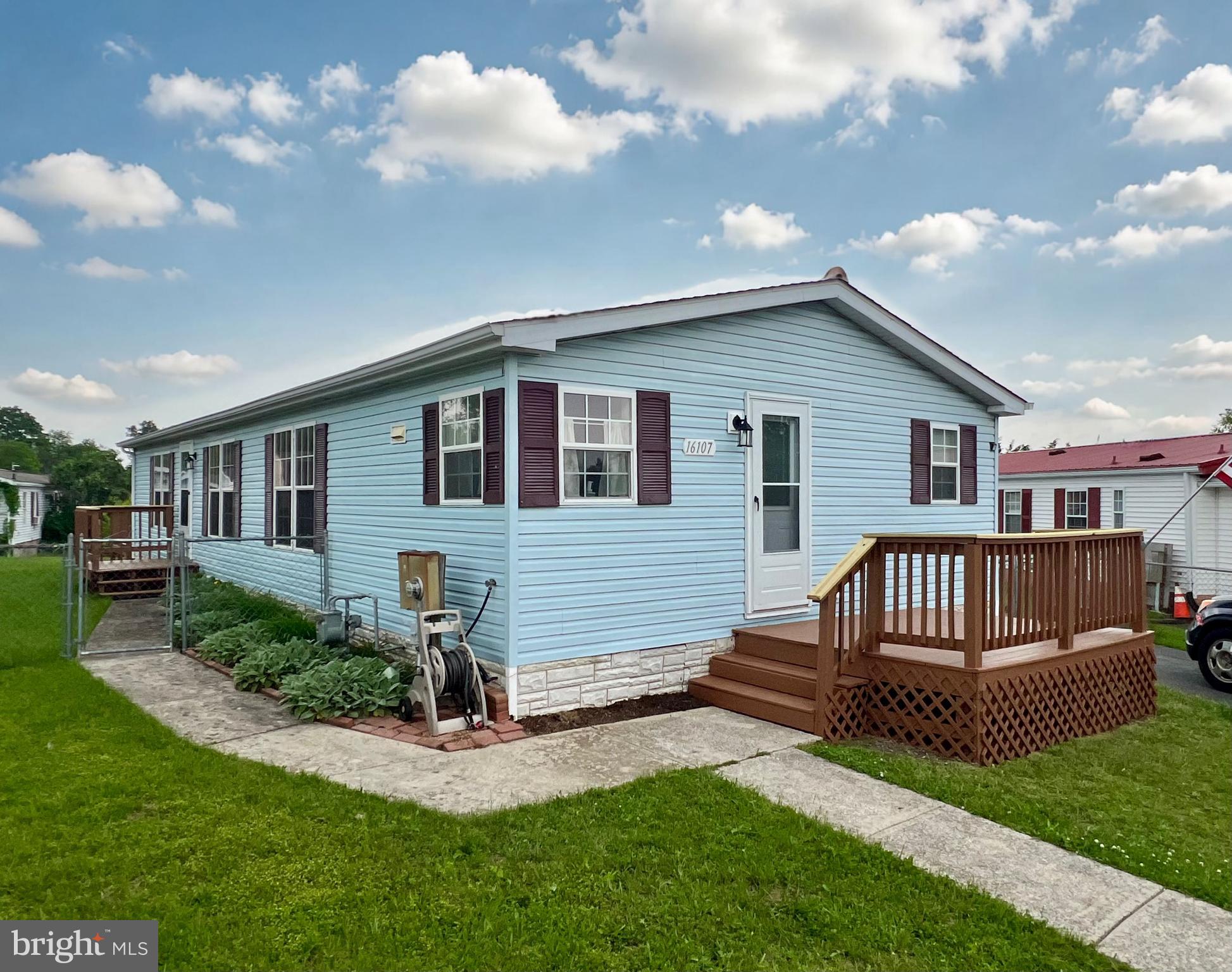 HIGHLAND MANOR - Residential