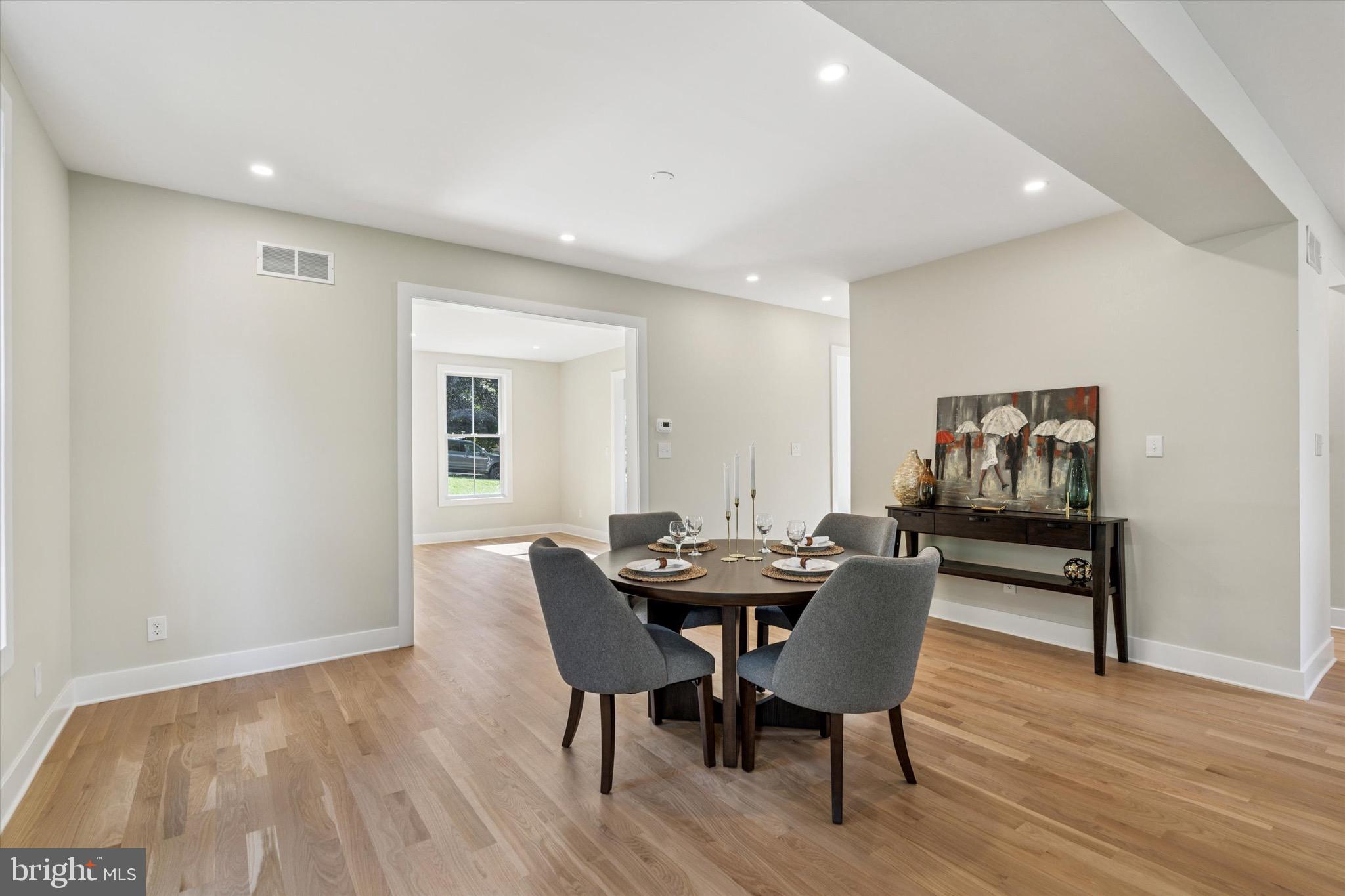 GLADWYNE - Residential