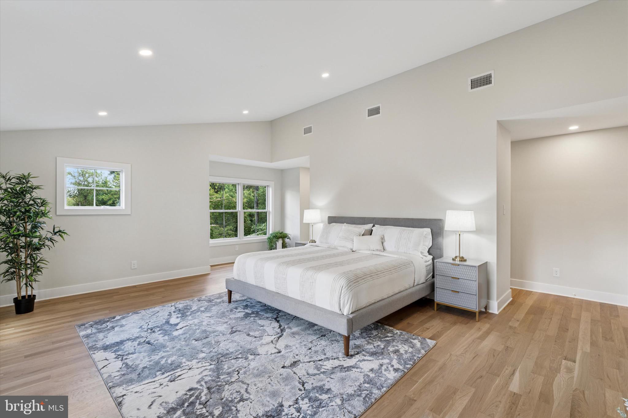 GLADWYNE - Residential