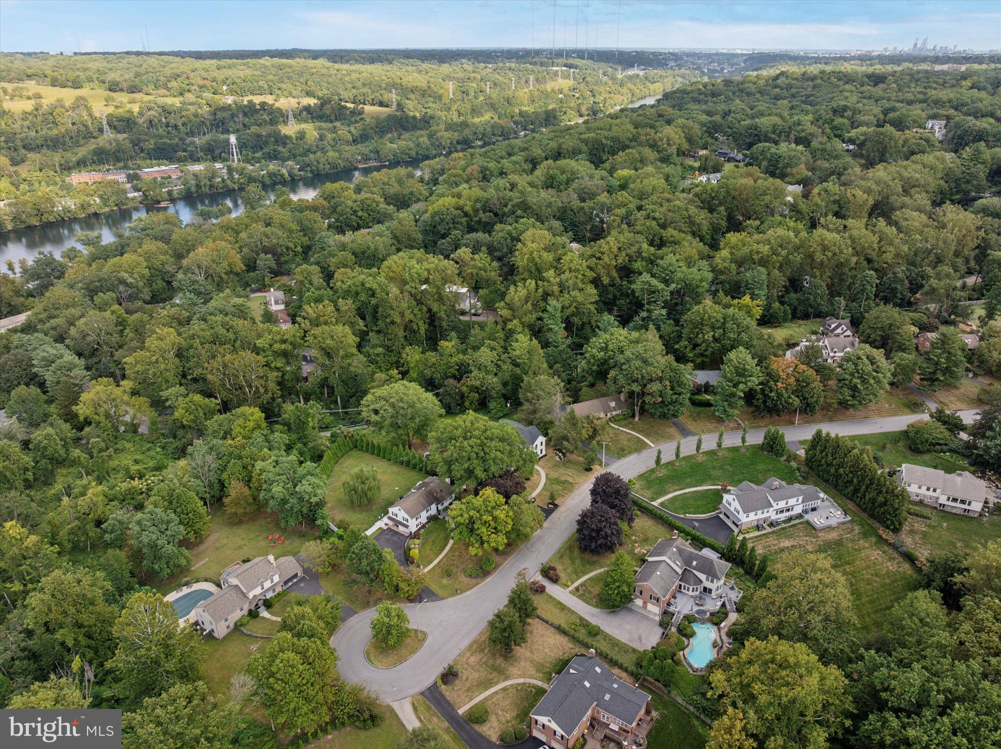 GLADWYNE - Residential