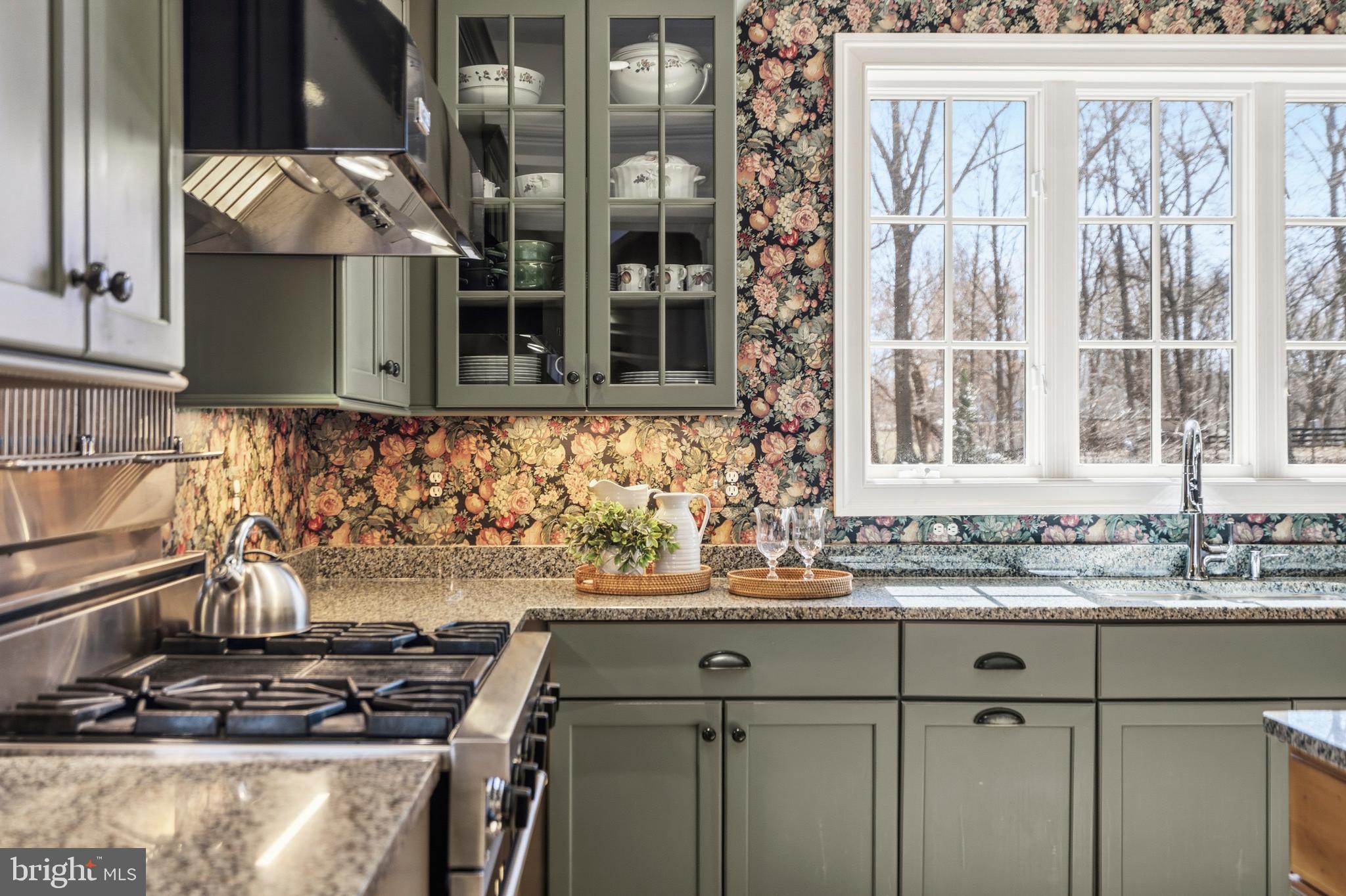 ASHLEY SPRINGS - Residential