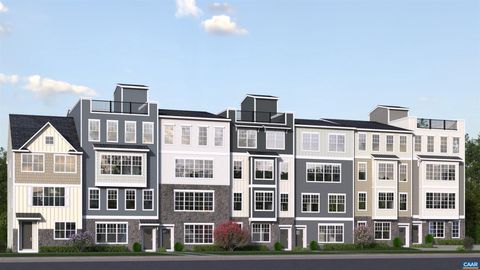 Townhouse For Sale - 4B Ryan Way<br/> CHARLOTTESVILLE, VA 22911