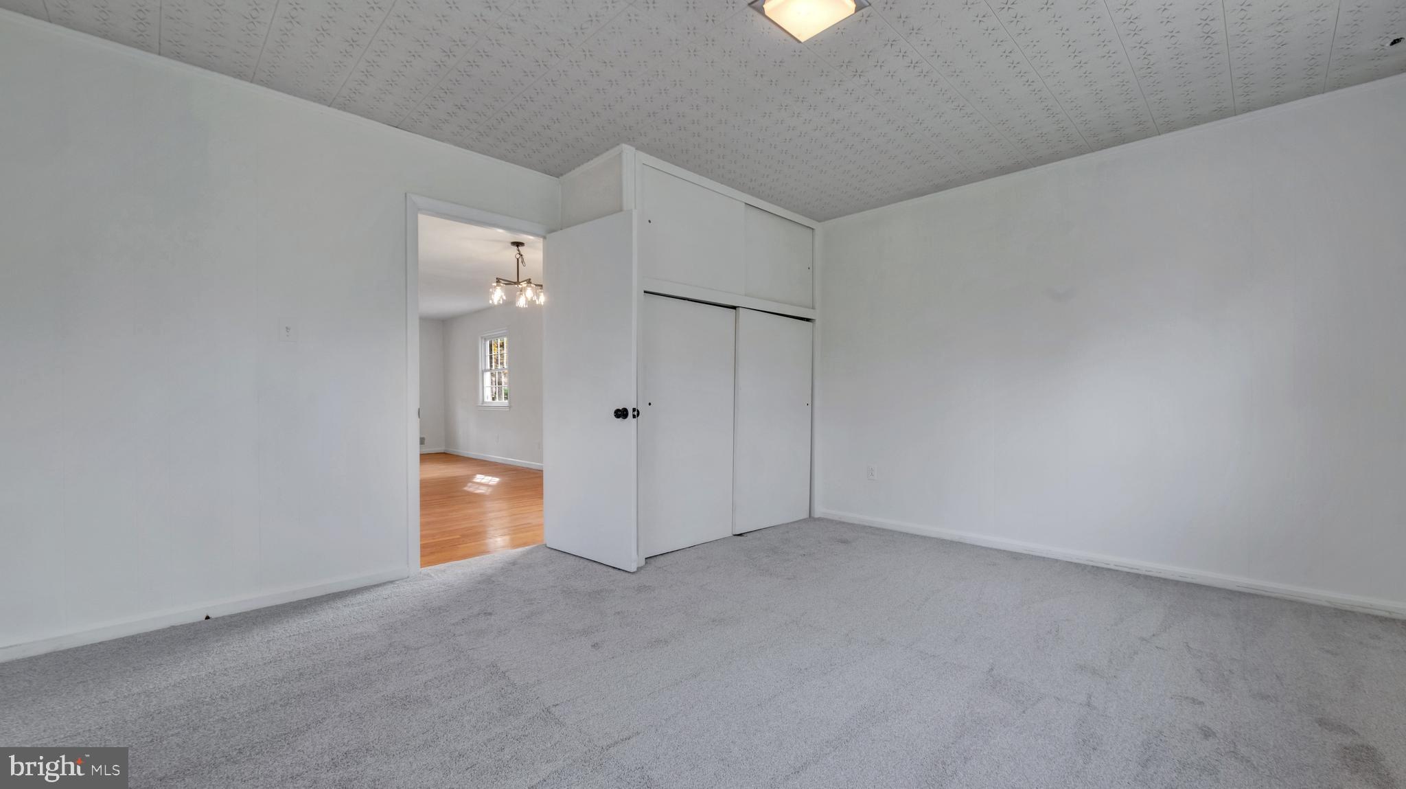 TEMPLE HILLS - Residential