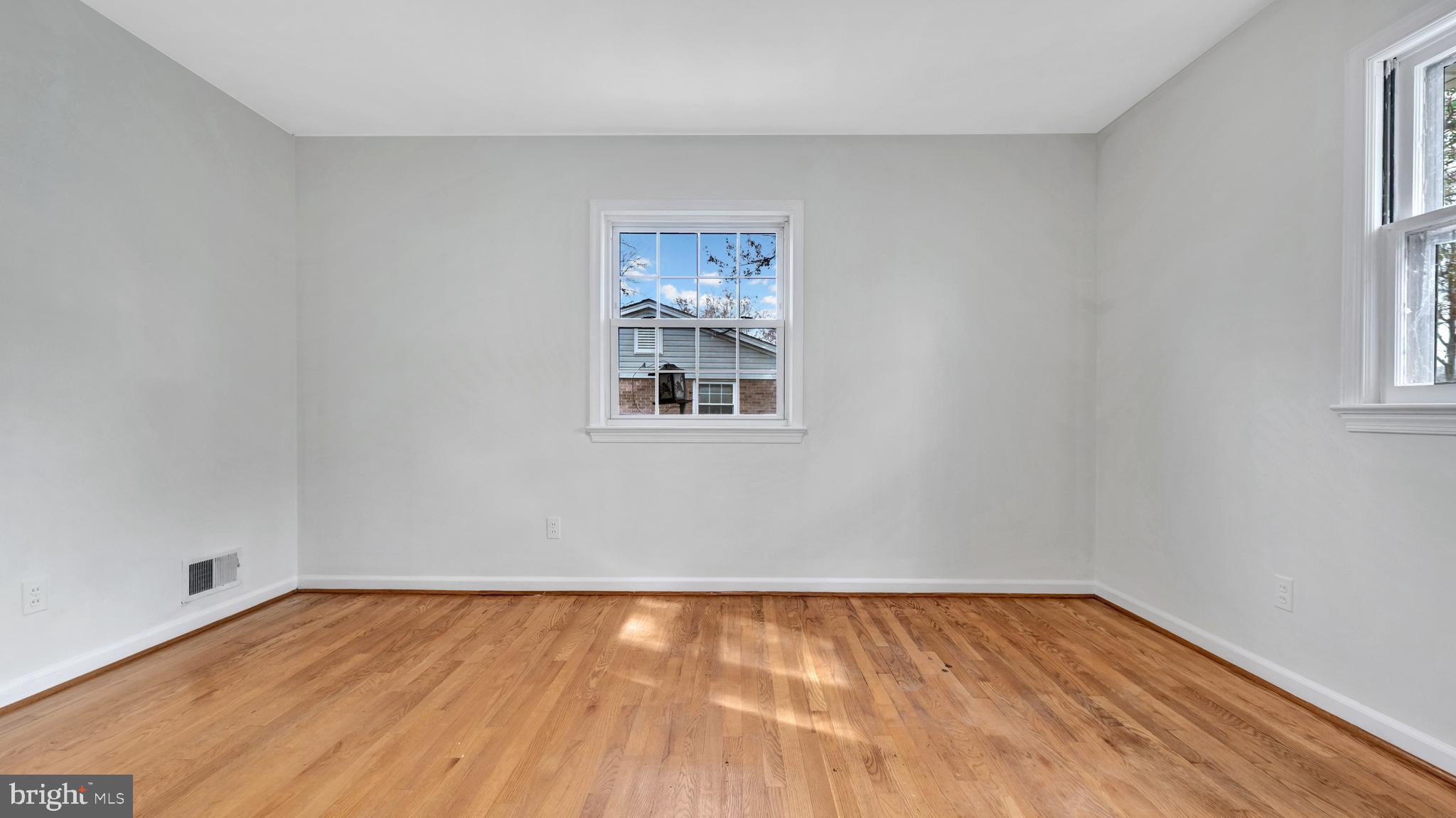 TEMPLE HILLS - Residential