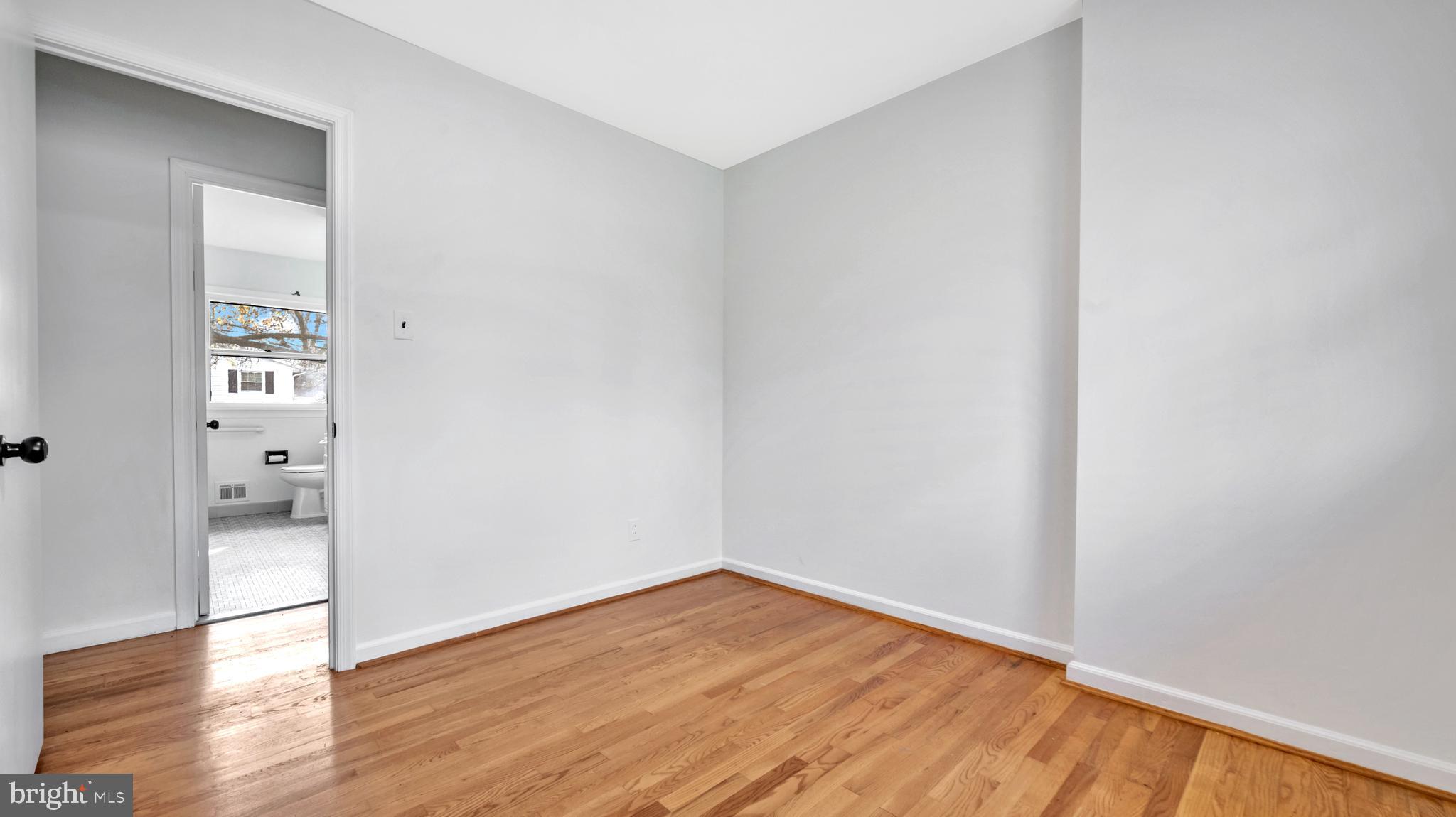 TEMPLE HILLS - Residential