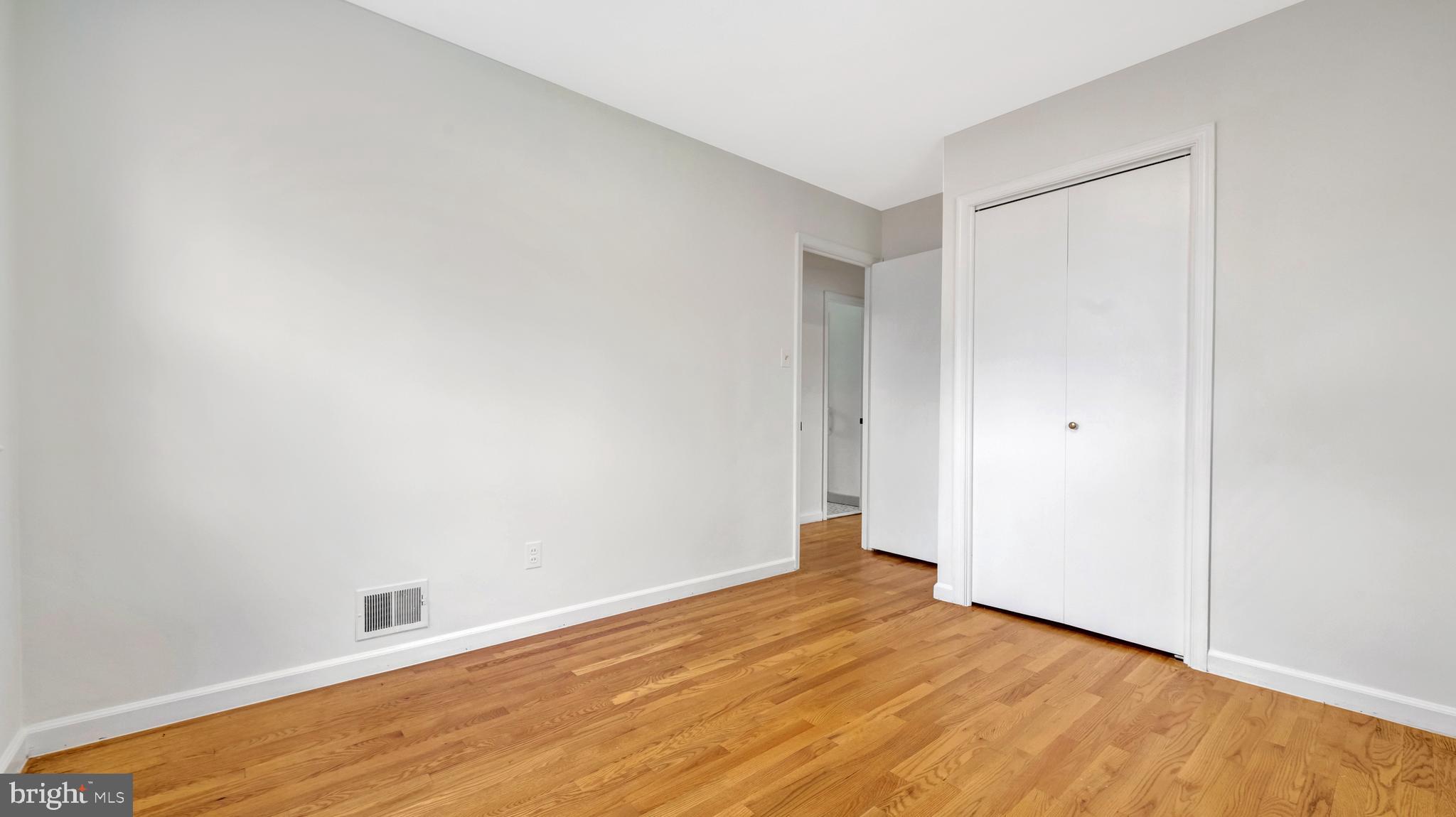 TEMPLE HILLS - Residential