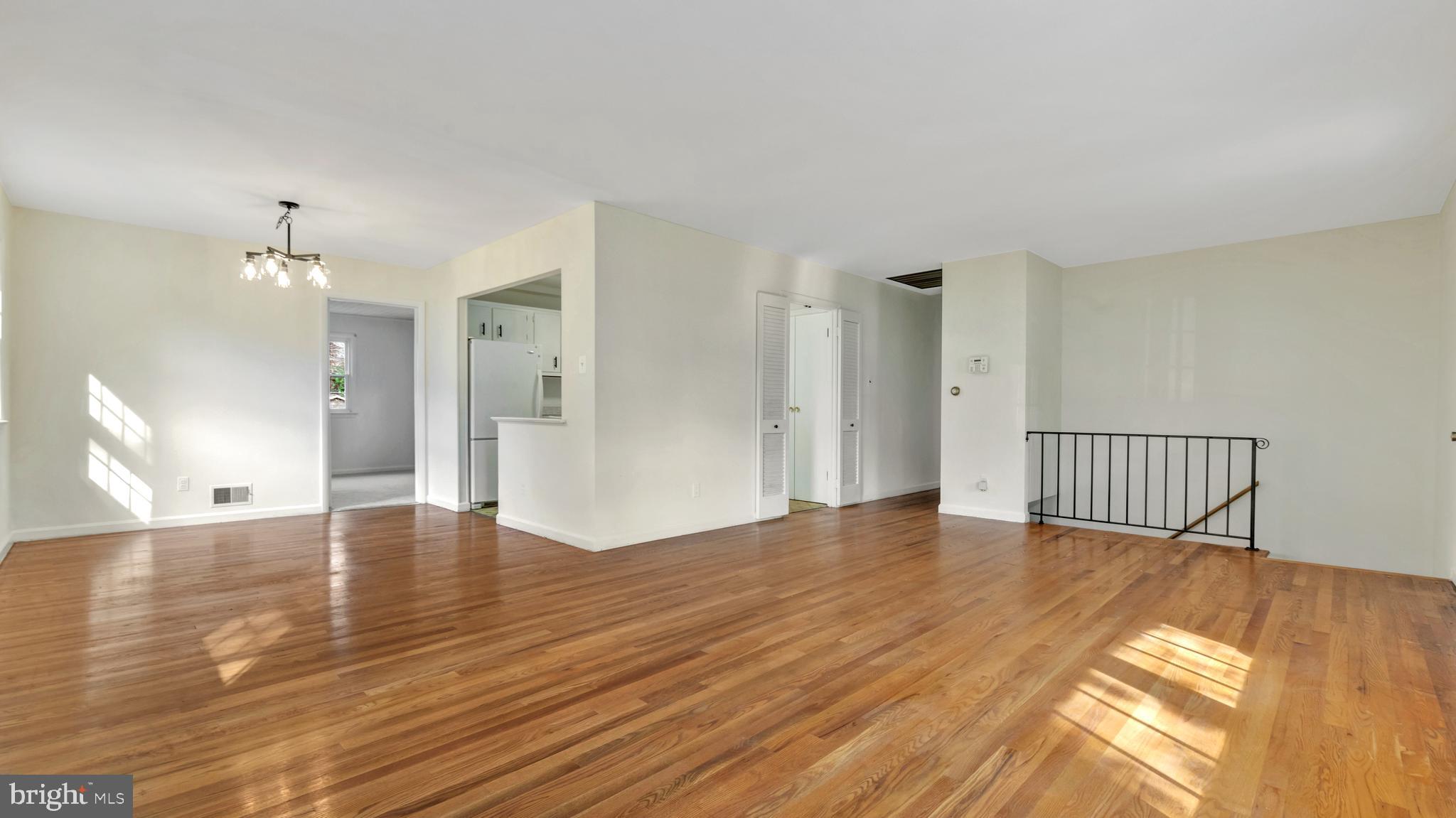 TEMPLE HILLS - Residential