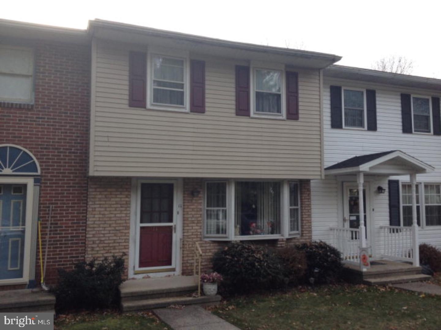 YORKTOWNE - Residential