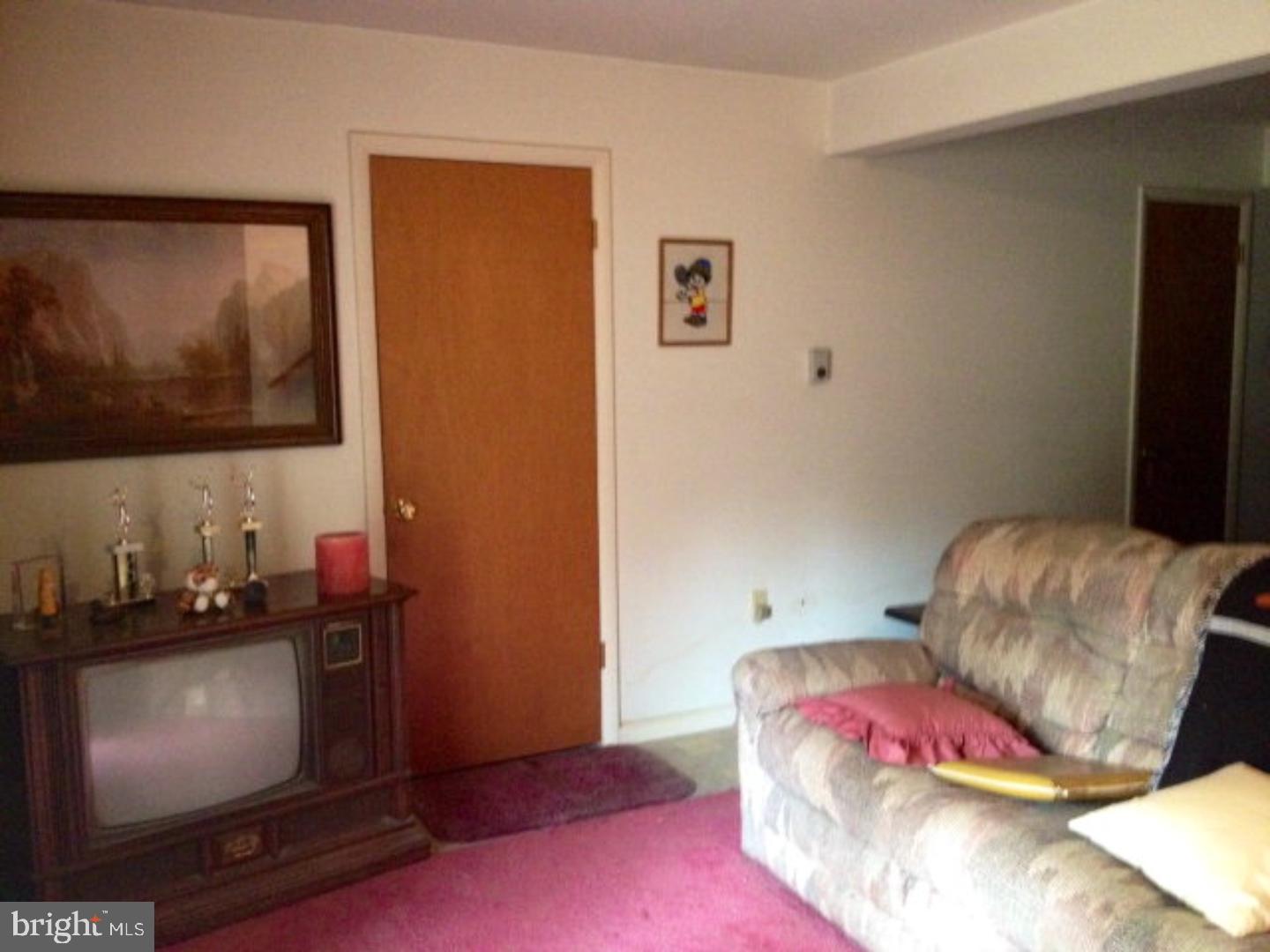 YORKTOWNE - Residential