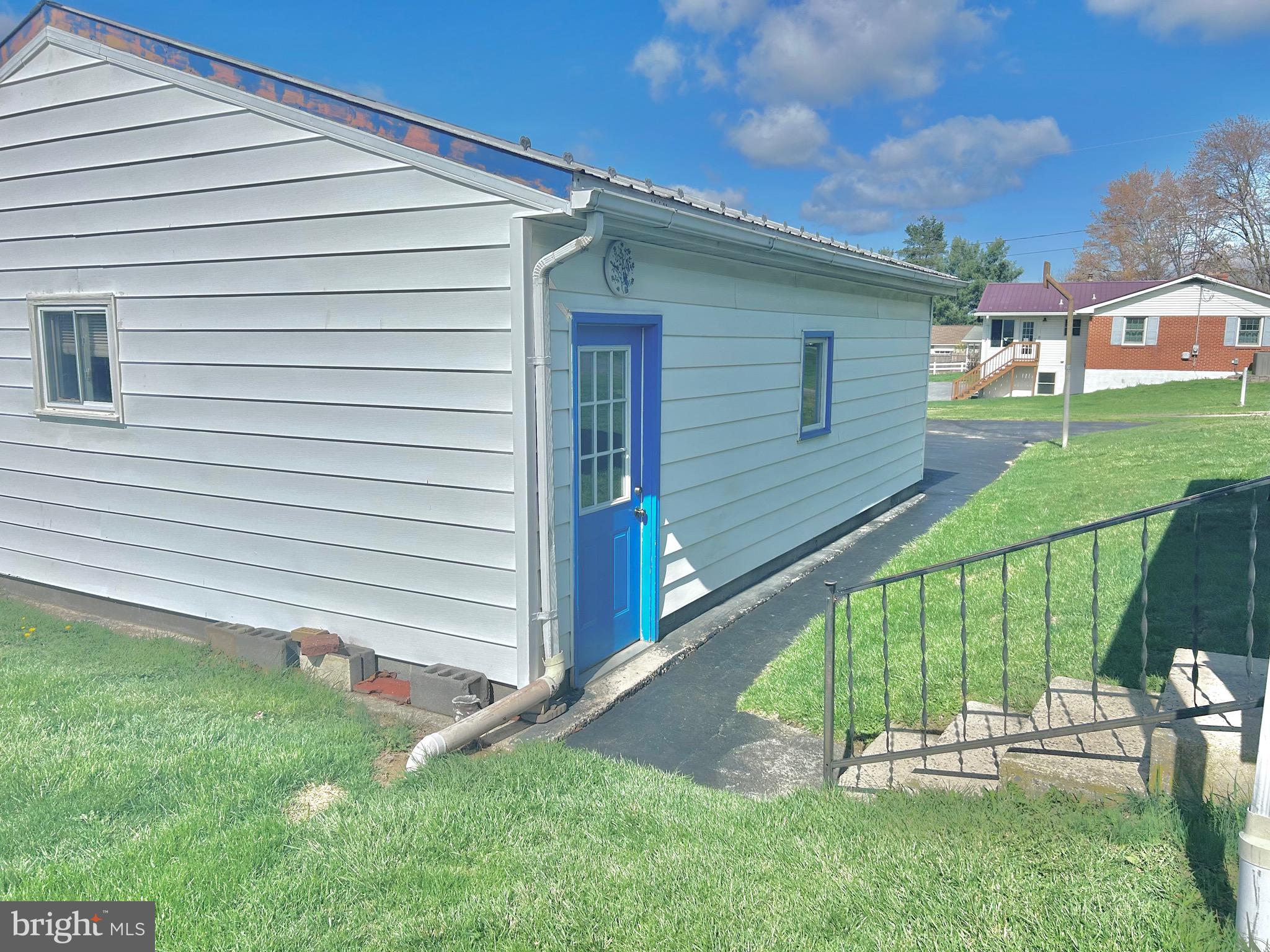 FAYETTEVILLE - Residential