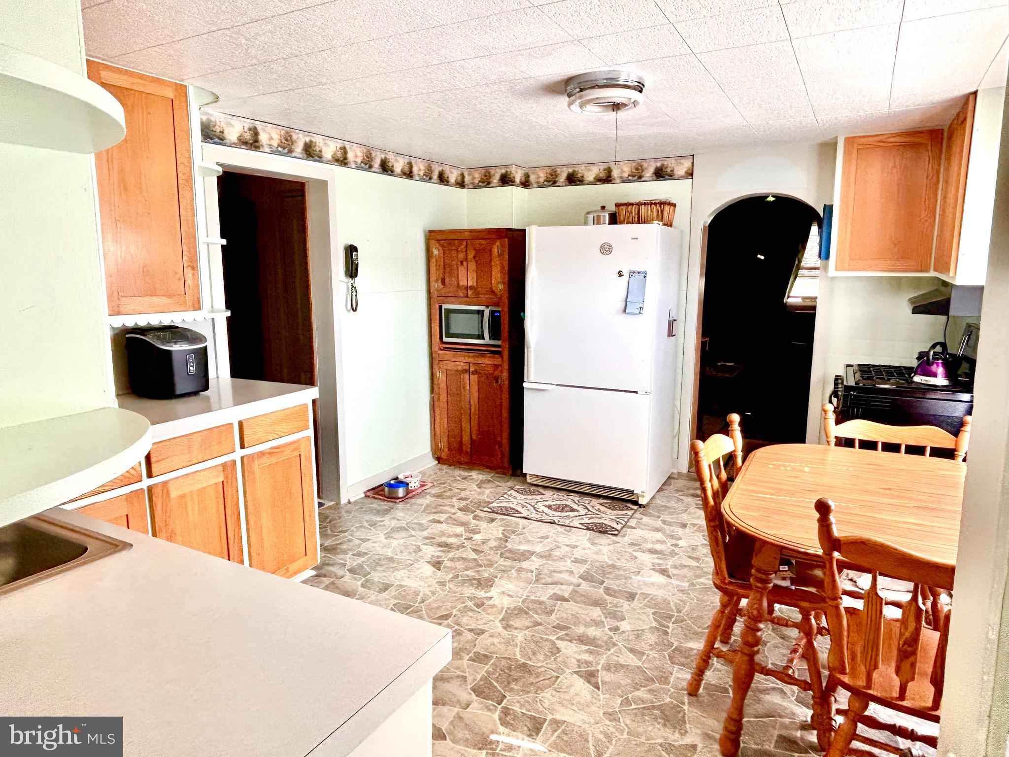 FAYETTEVILLE - Residential