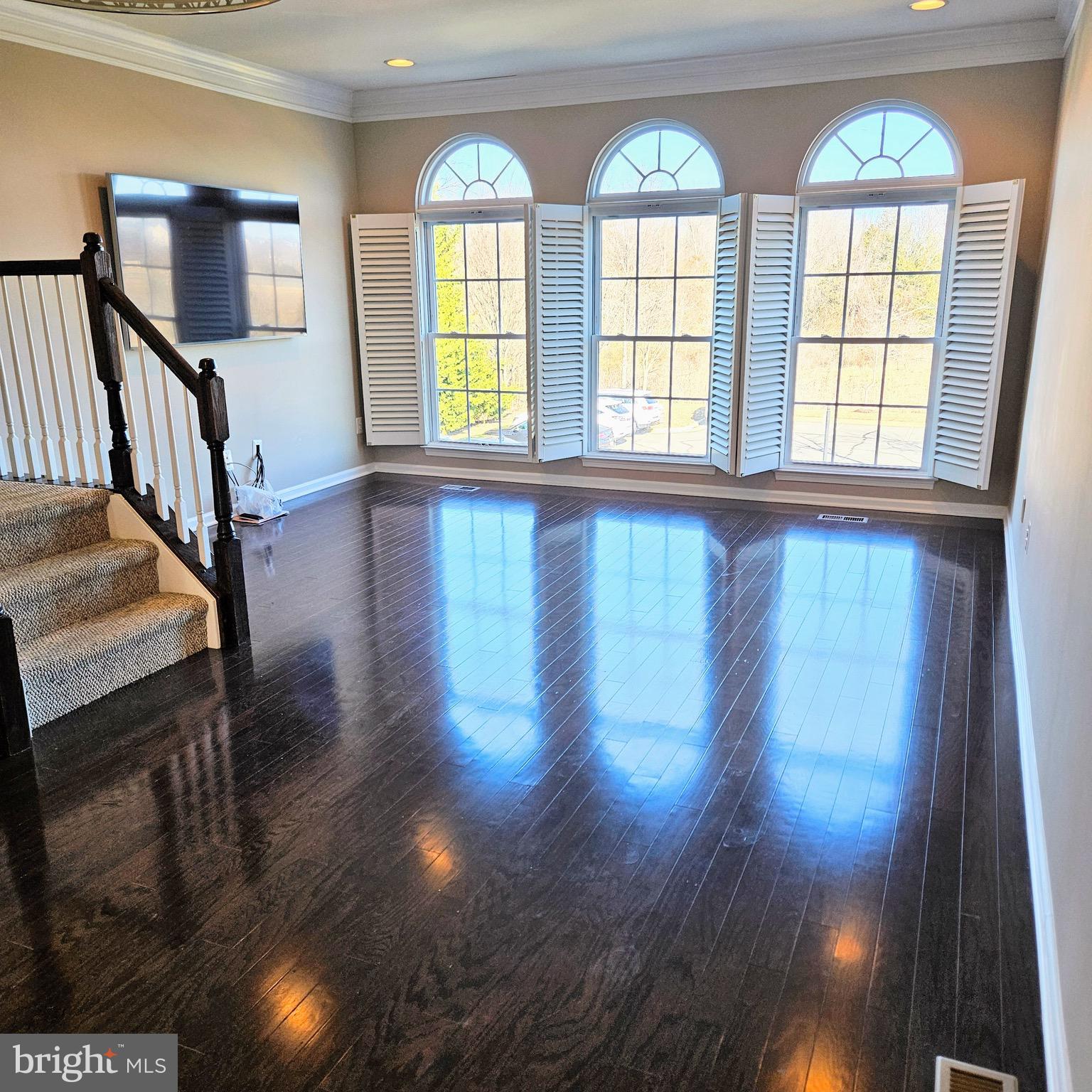 SOUTH RIDING - Residential Lease