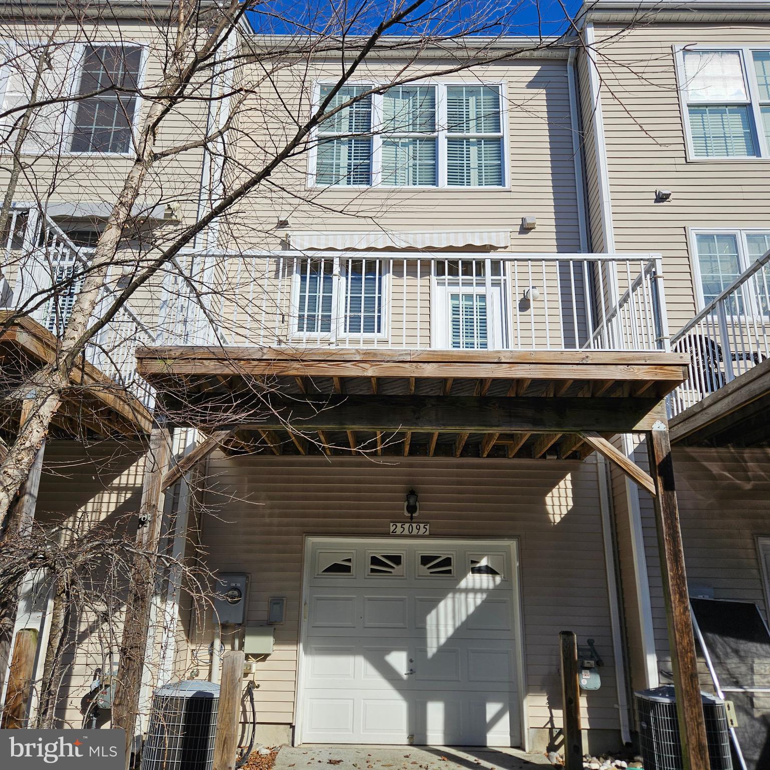 SOUTH RIDING - Residential Lease