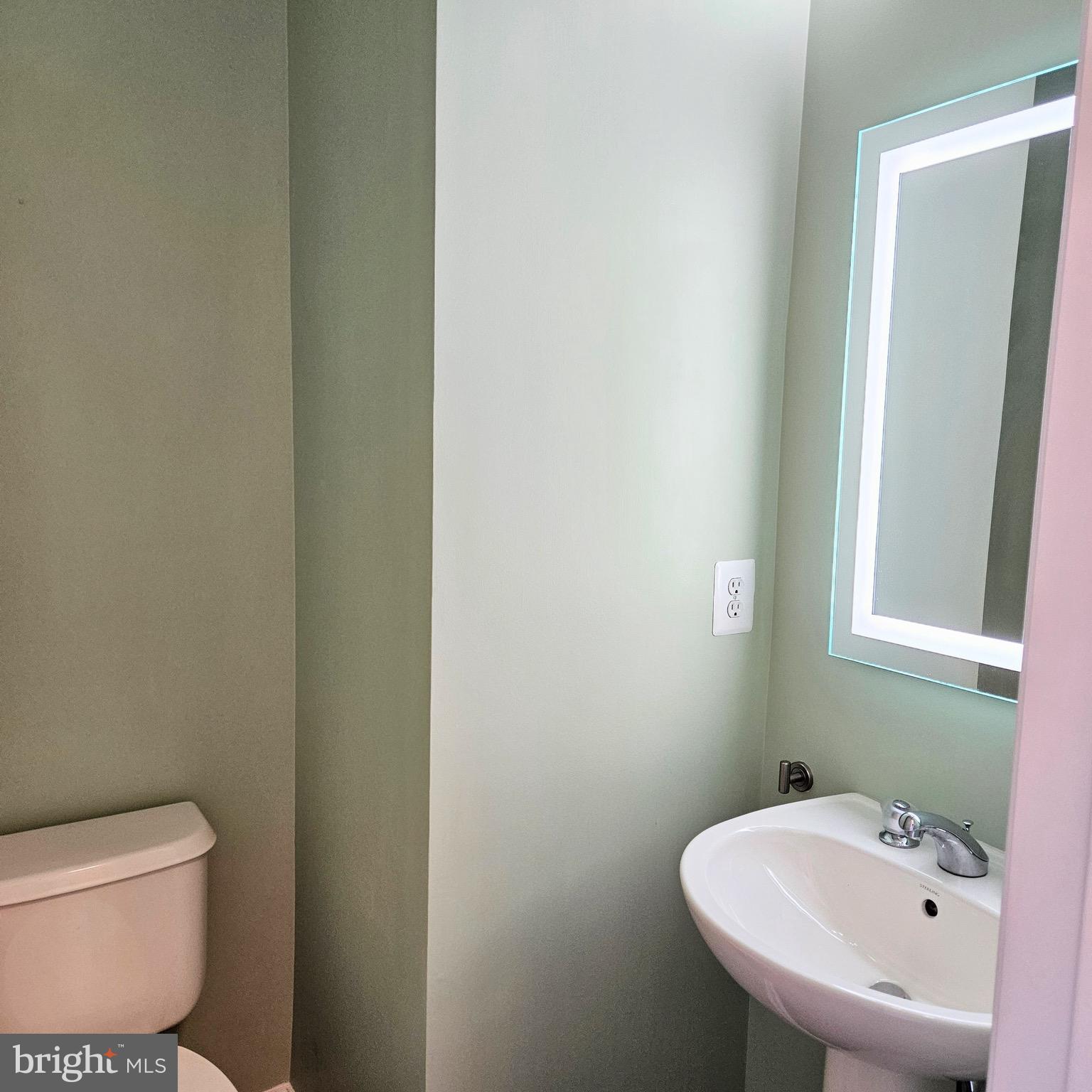 SOUTH RIDING - Residential Lease