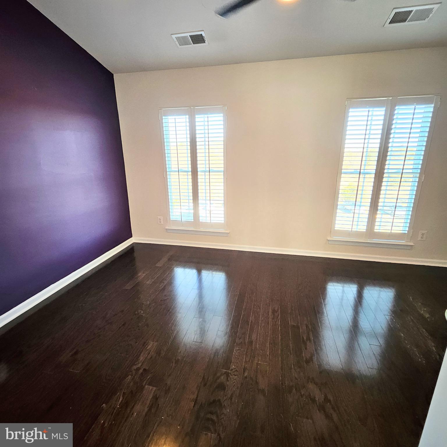 SOUTH RIDING - Residential Lease