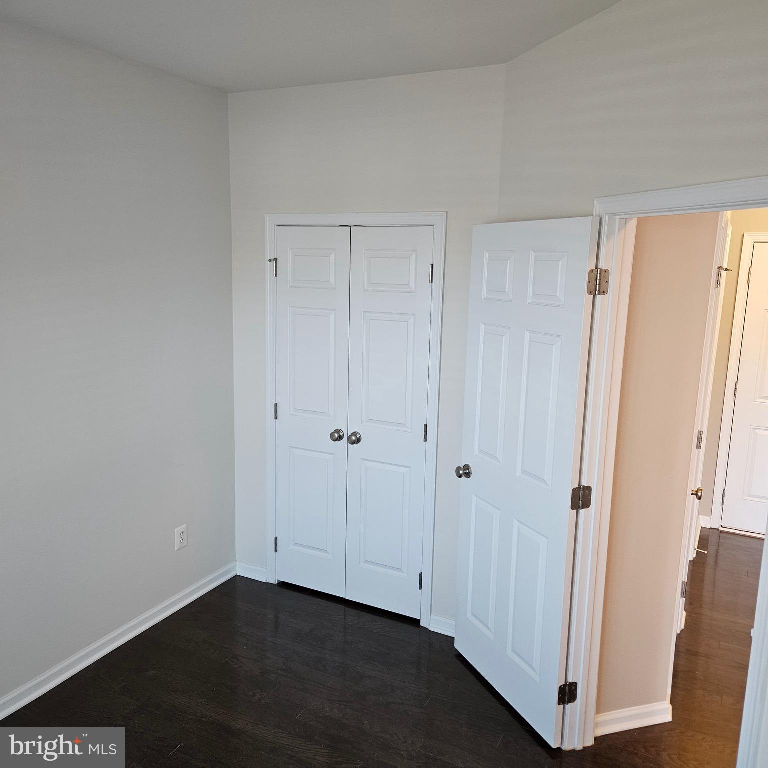 SOUTH RIDING - Residential Lease