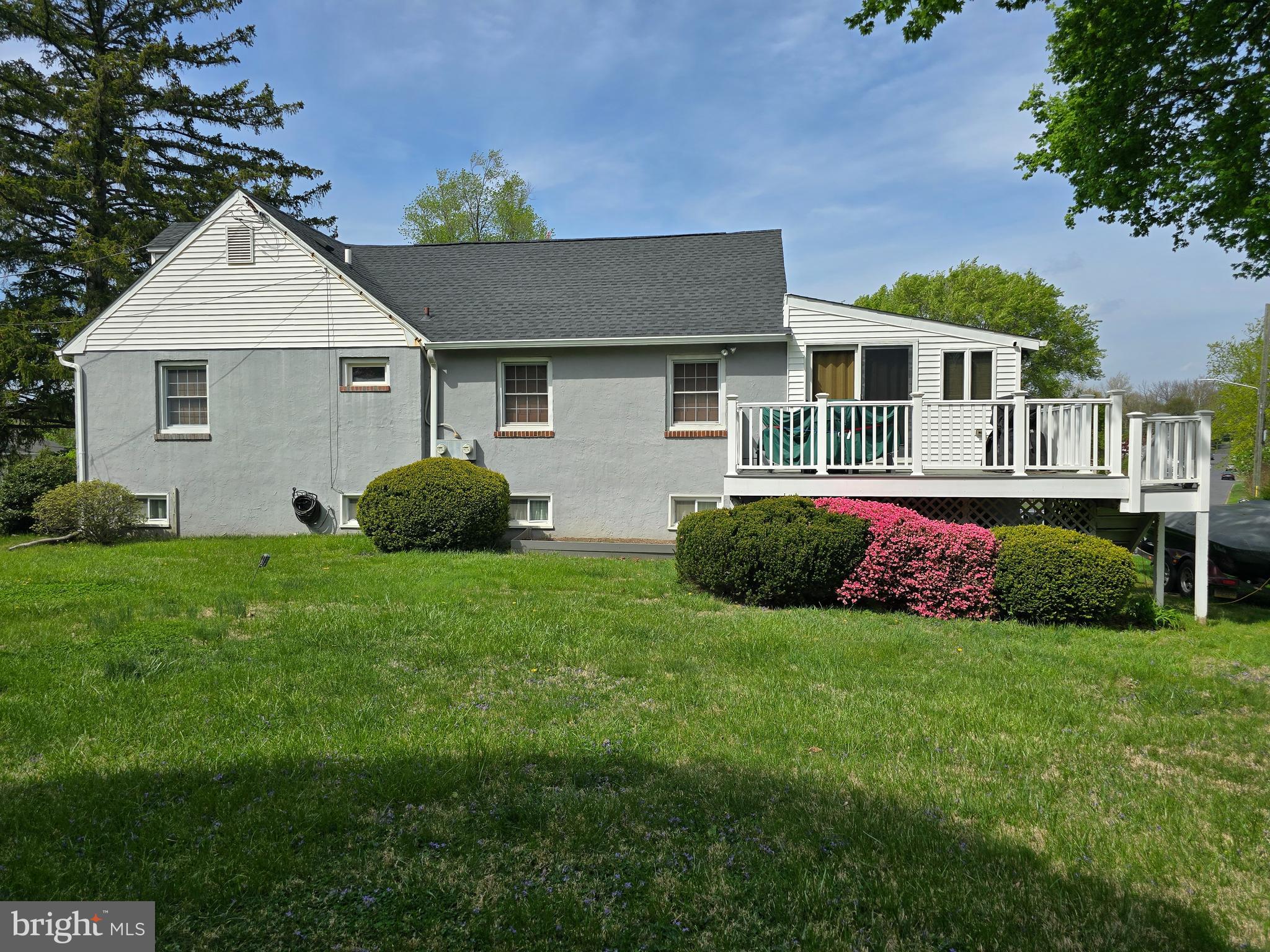 NORTH HILLS - Residential