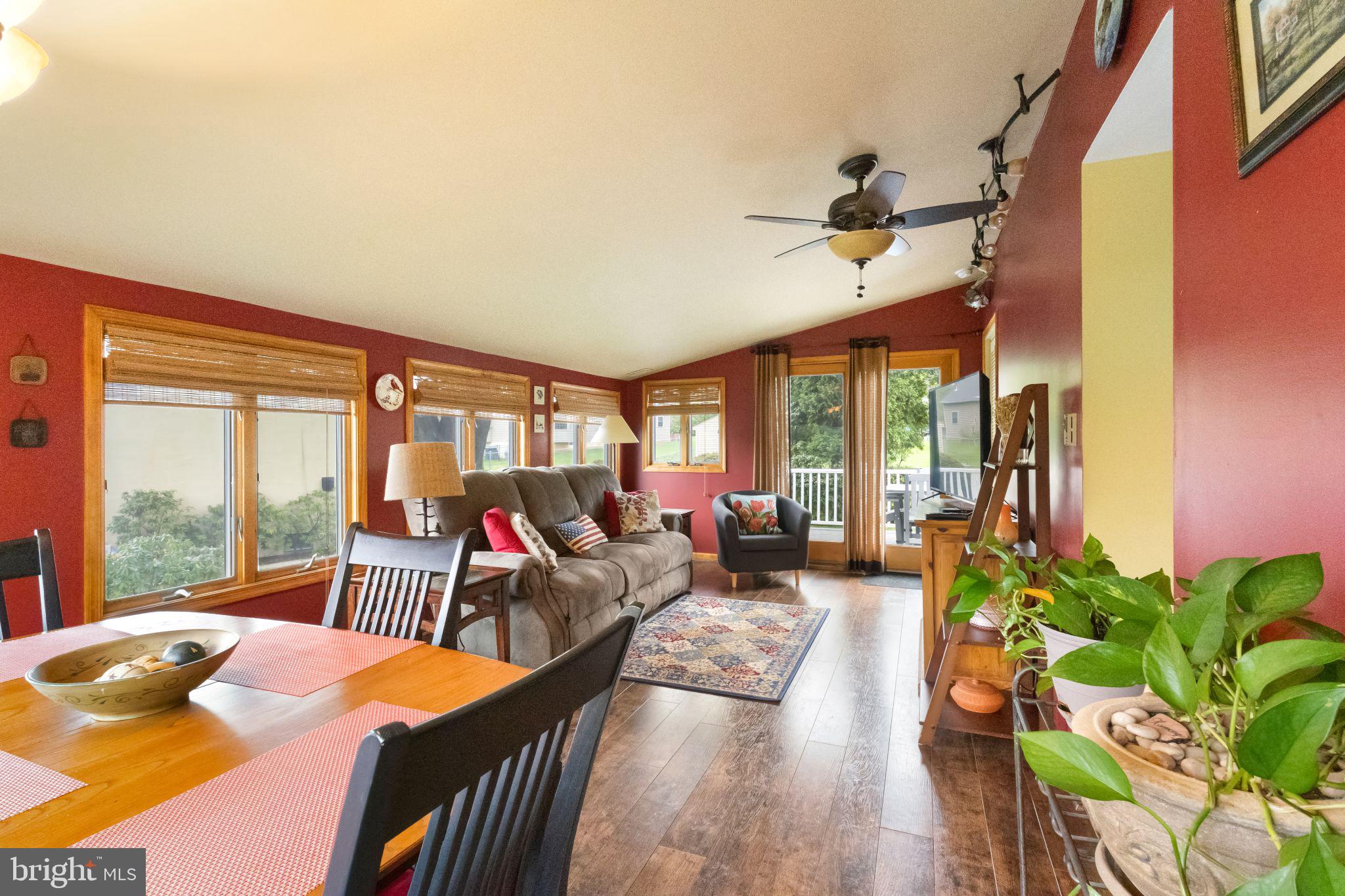 NORTH HILLS - Residential