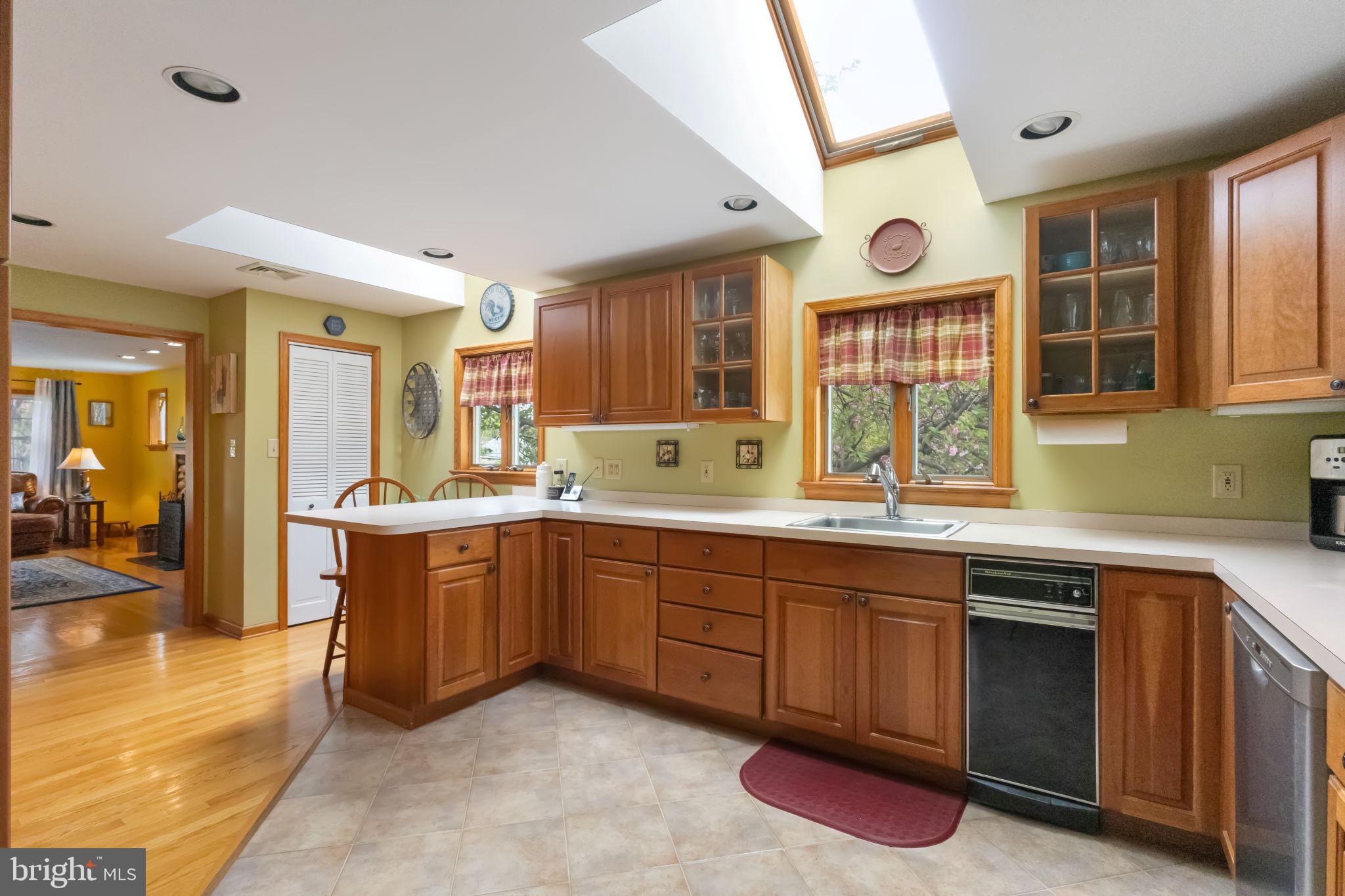 NORTH HILLS - Residential