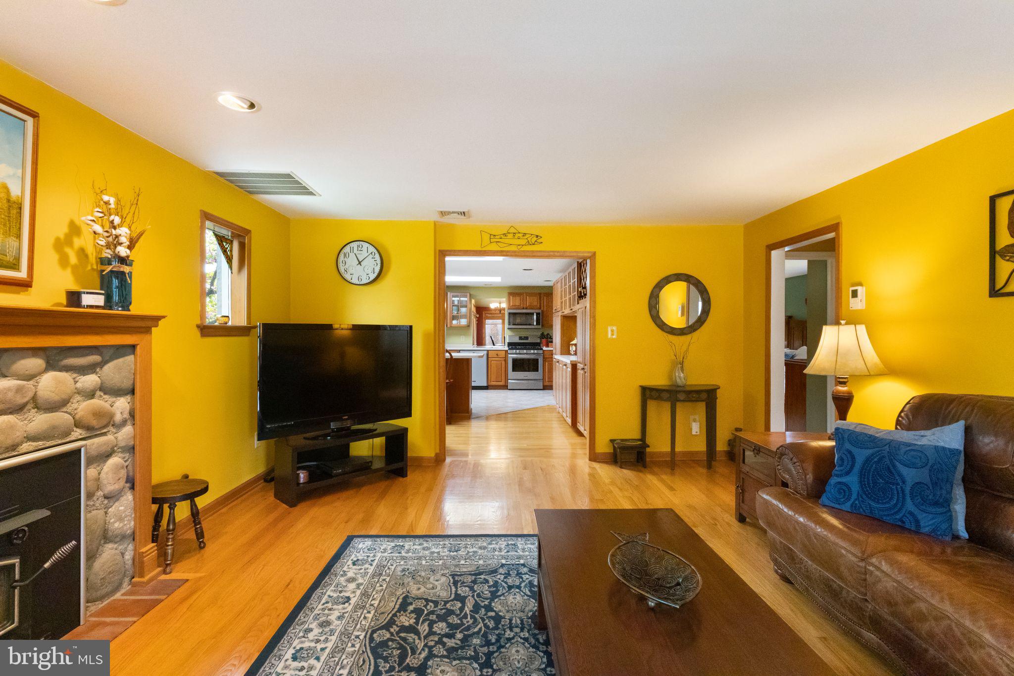 NORTH HILLS - Residential