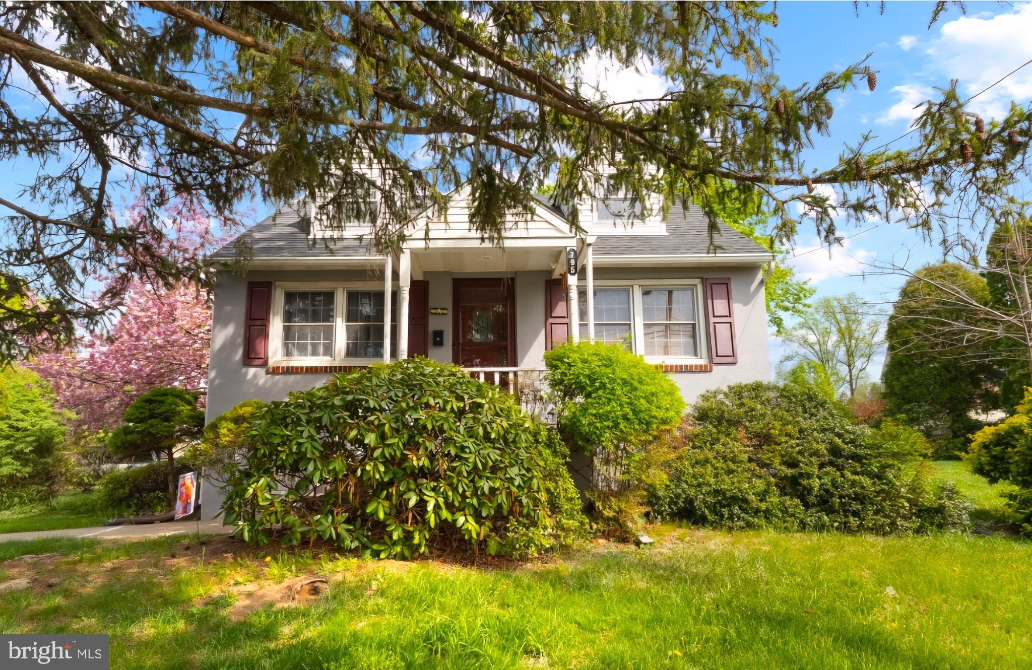 NORTH HILLS - Residential