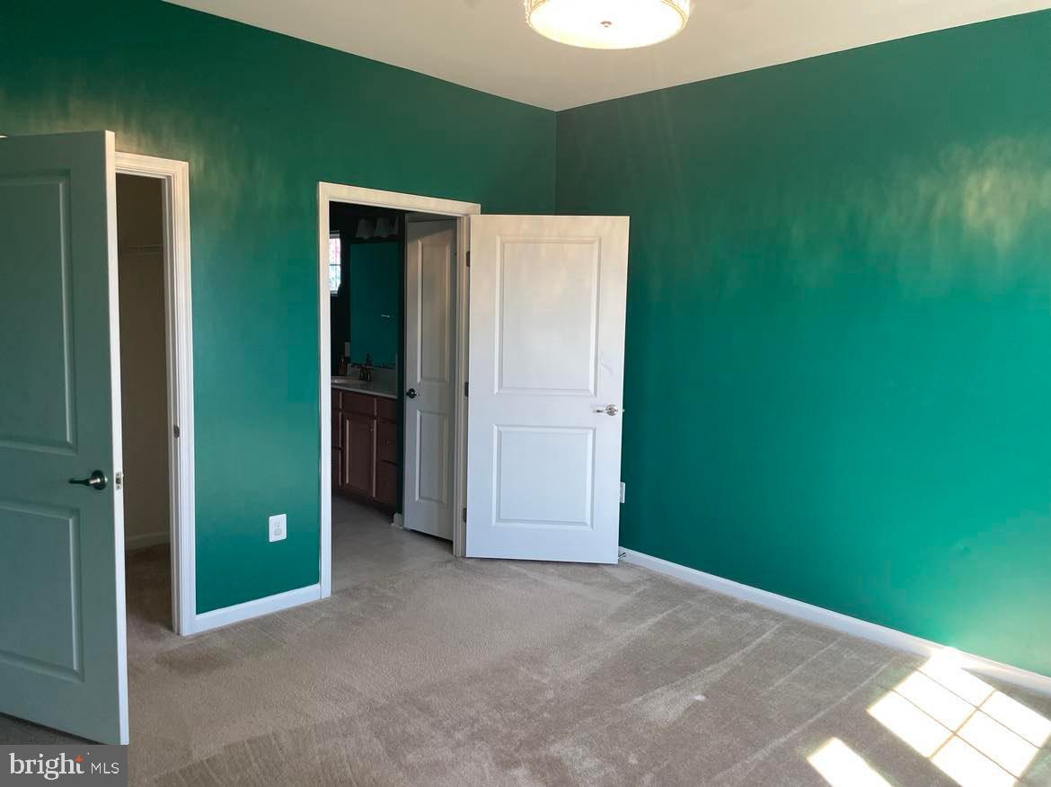 POTOMAC STATION - Residential