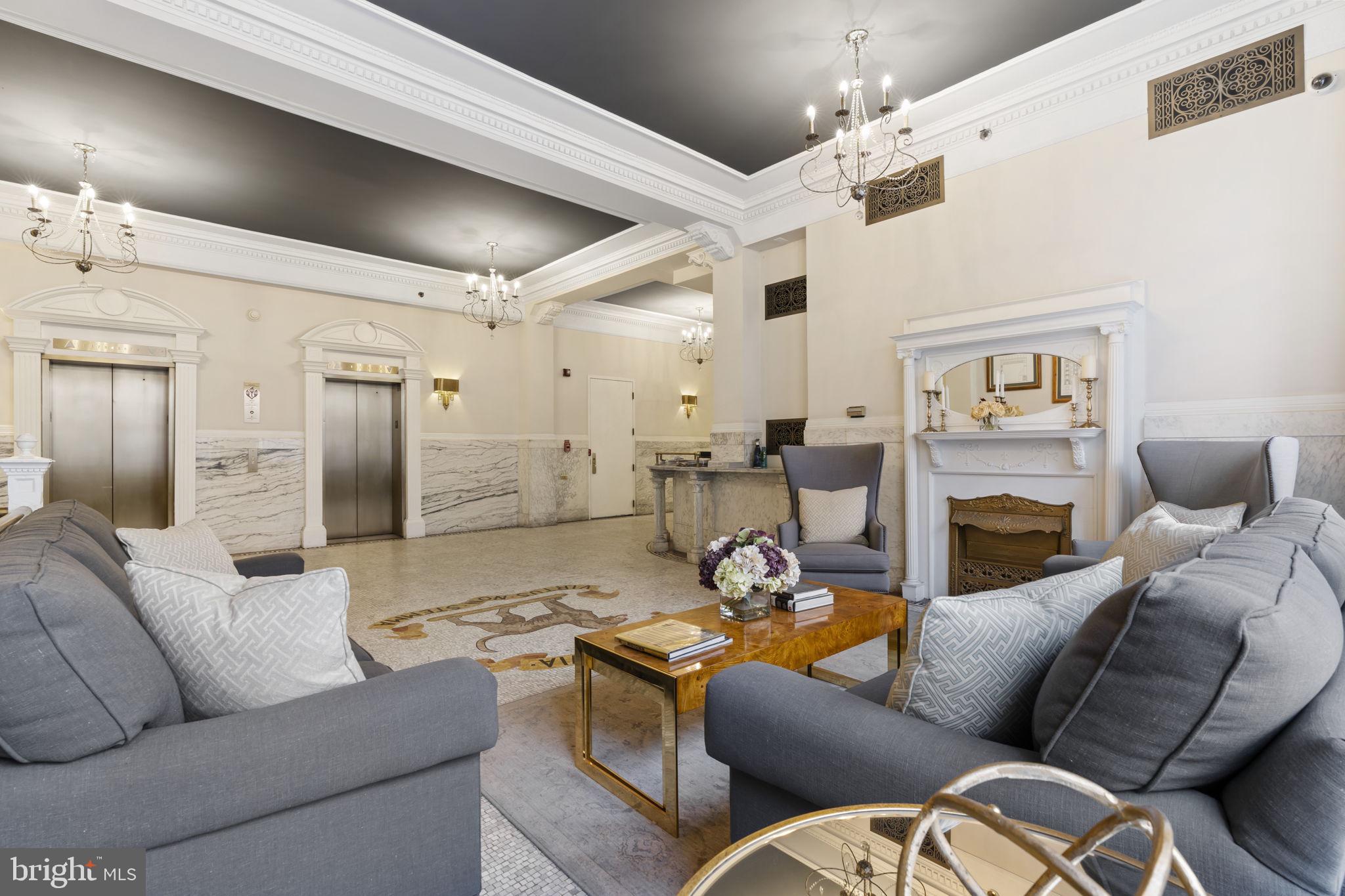 RITTENHOUSE SQUARE - Residential