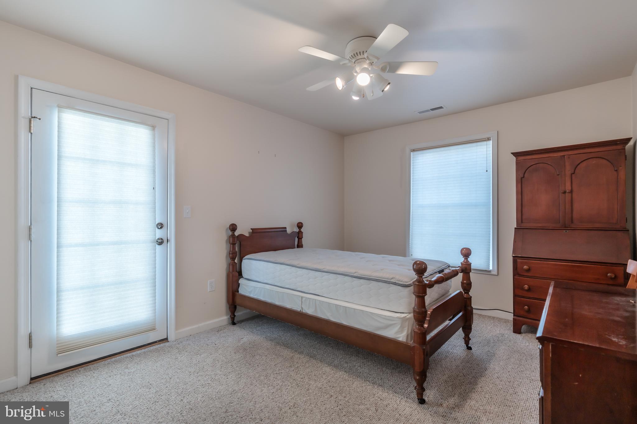 PINEBROOK - Residential