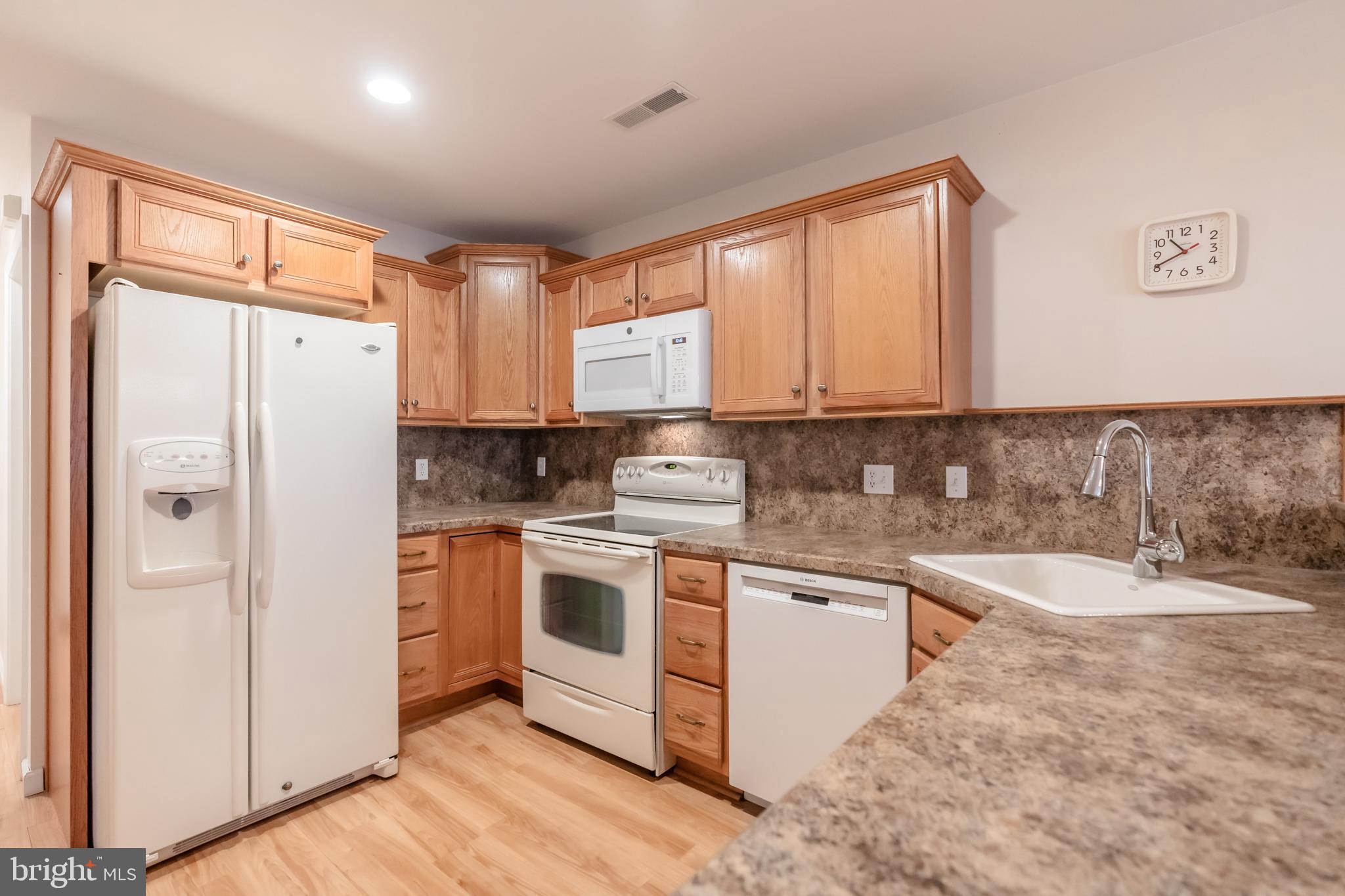 PINEBROOK - Residential